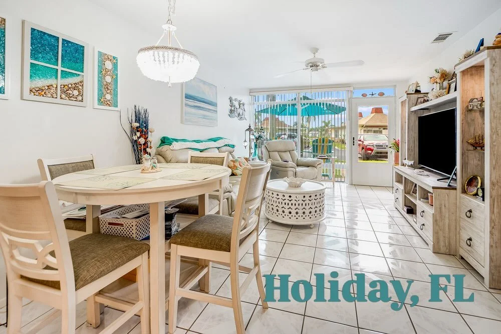 Loving the photos from this first floor condo in Holiday! #tampabayopenhouse #tampa #tamparealtor #stpeterealestate