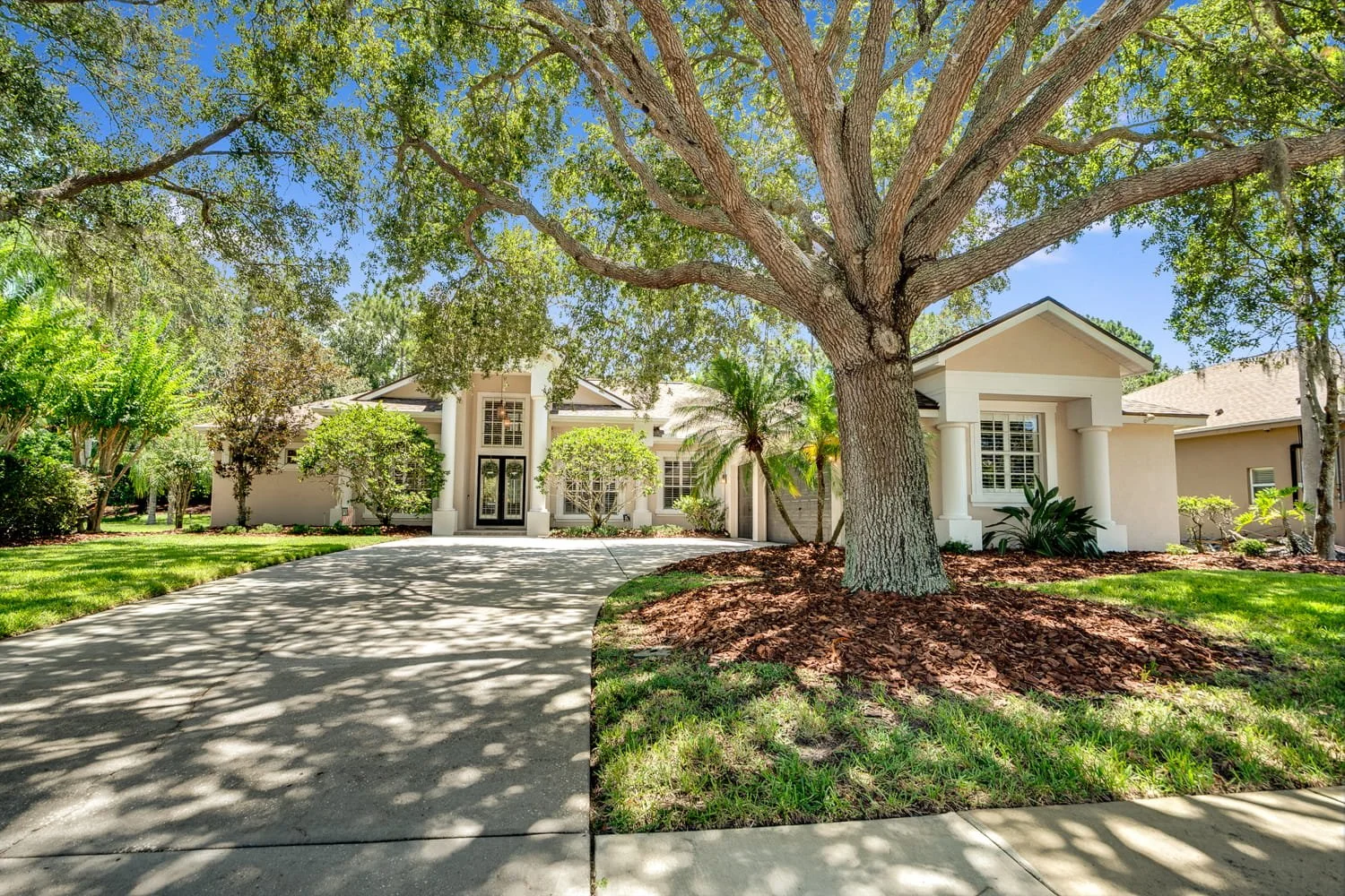 Elite-Pinellas-Real-Estate-Photography-Lansbrook-Exterior-Photography-1.jpg