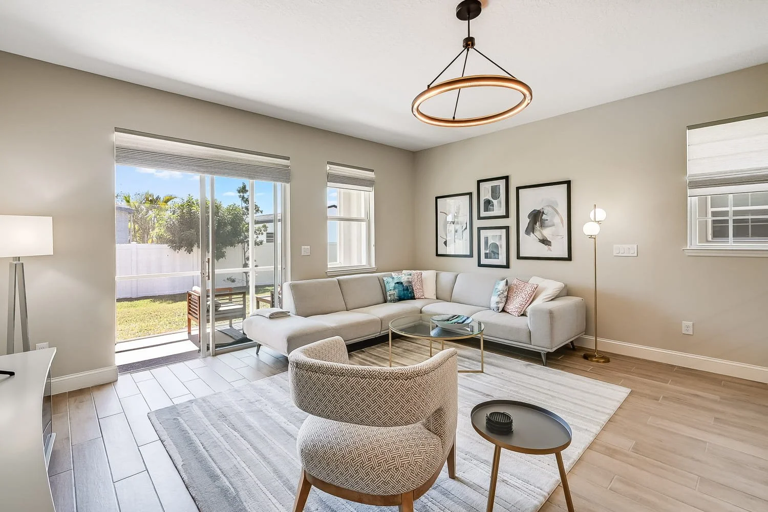 Elite-Pinellas-Real-Estate-Photography-Indian-Rocks-Beach-Short-Term-Rental-Airbnb-VRBO-and-St-Petersburg-Townhome-3.jpg