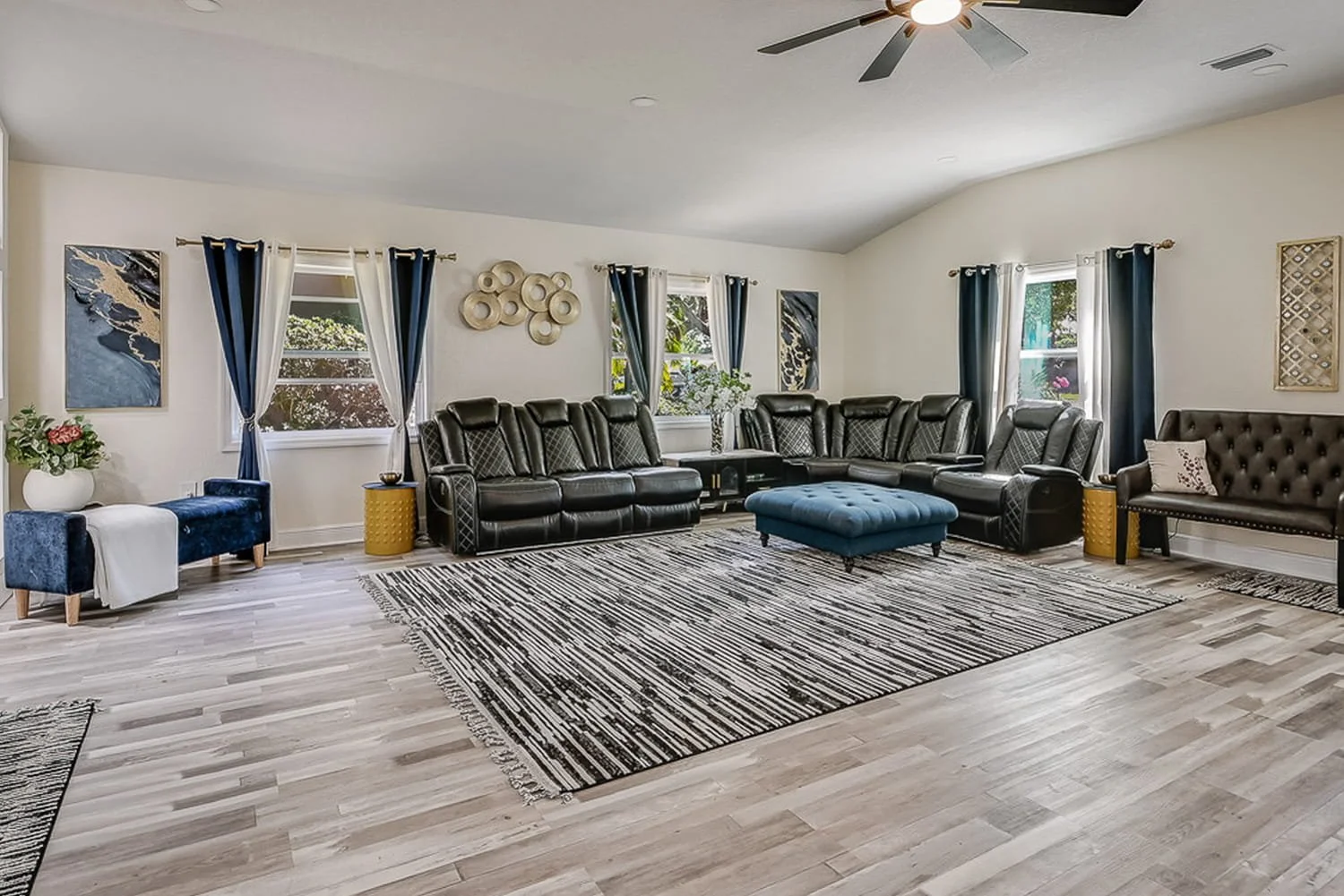 Elite-Pinellas-Real-Estate-Photography-Short-Term-Rental-Airbnb-VRBO-Interior-Photography-8.jpg