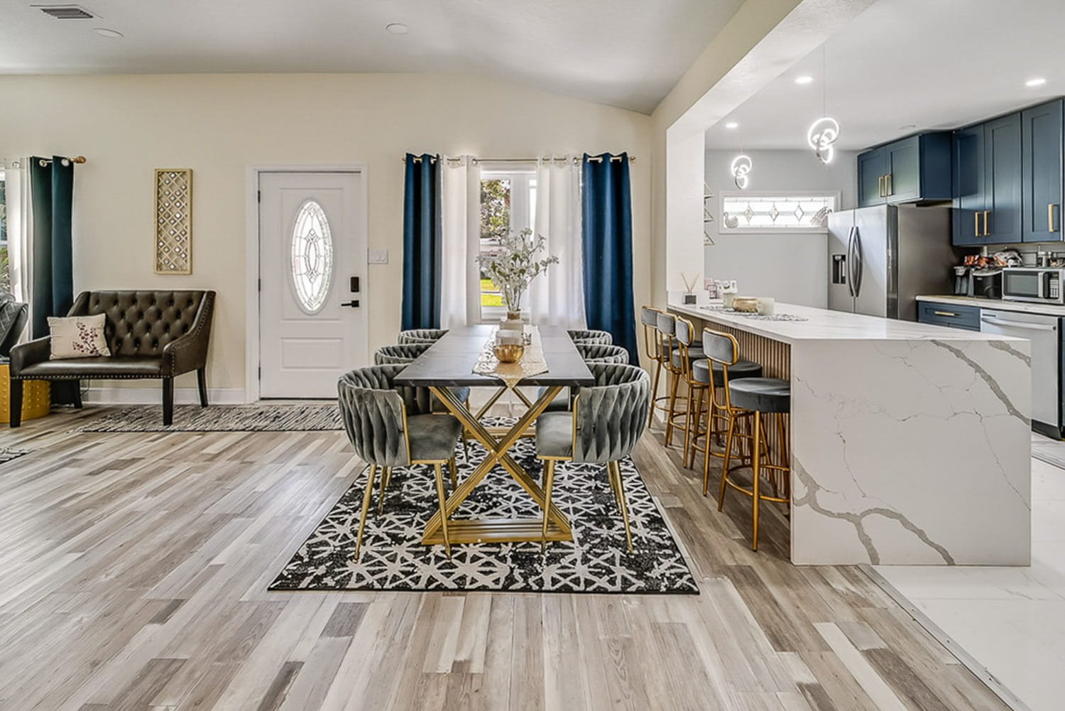 Elite-Pinellas-Real-Estate-Photography-Short-Term-Rental-Airbnb-VRBO-Interior-Photography-12.jpg