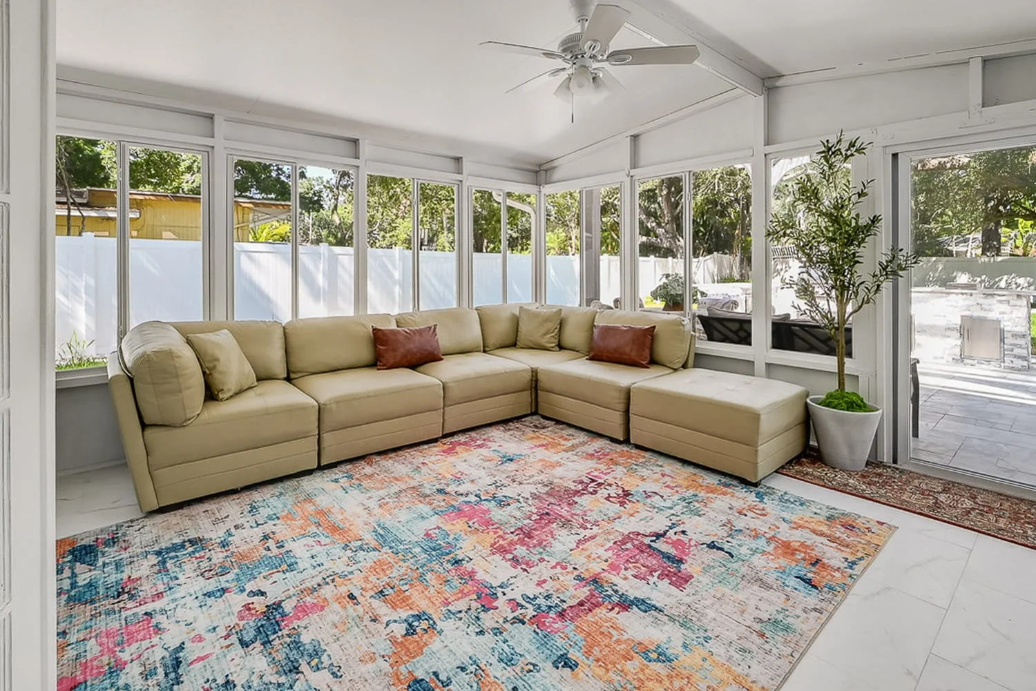 Elite-Pinellas-Real-Estate-Photography-Short-Term-Rental-Airbnb-VRBO-Interior-Photography-4.jpg