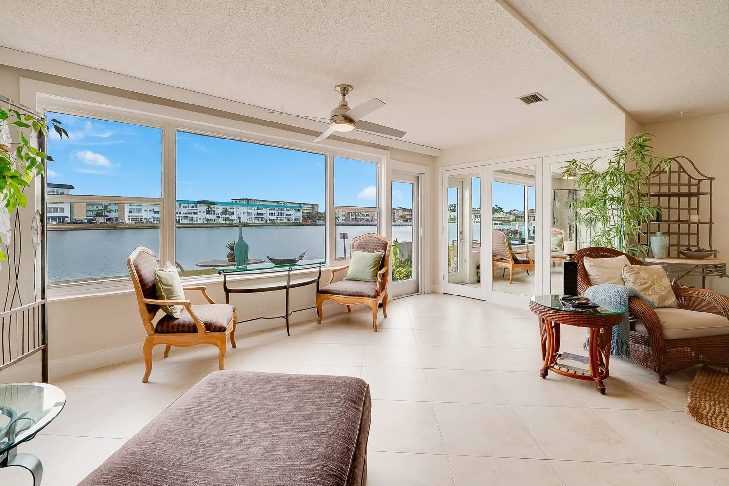 Elite-Pinellas-Real-Estate-Photography-Gulfport-Town-Shores-Condo-2.jpg