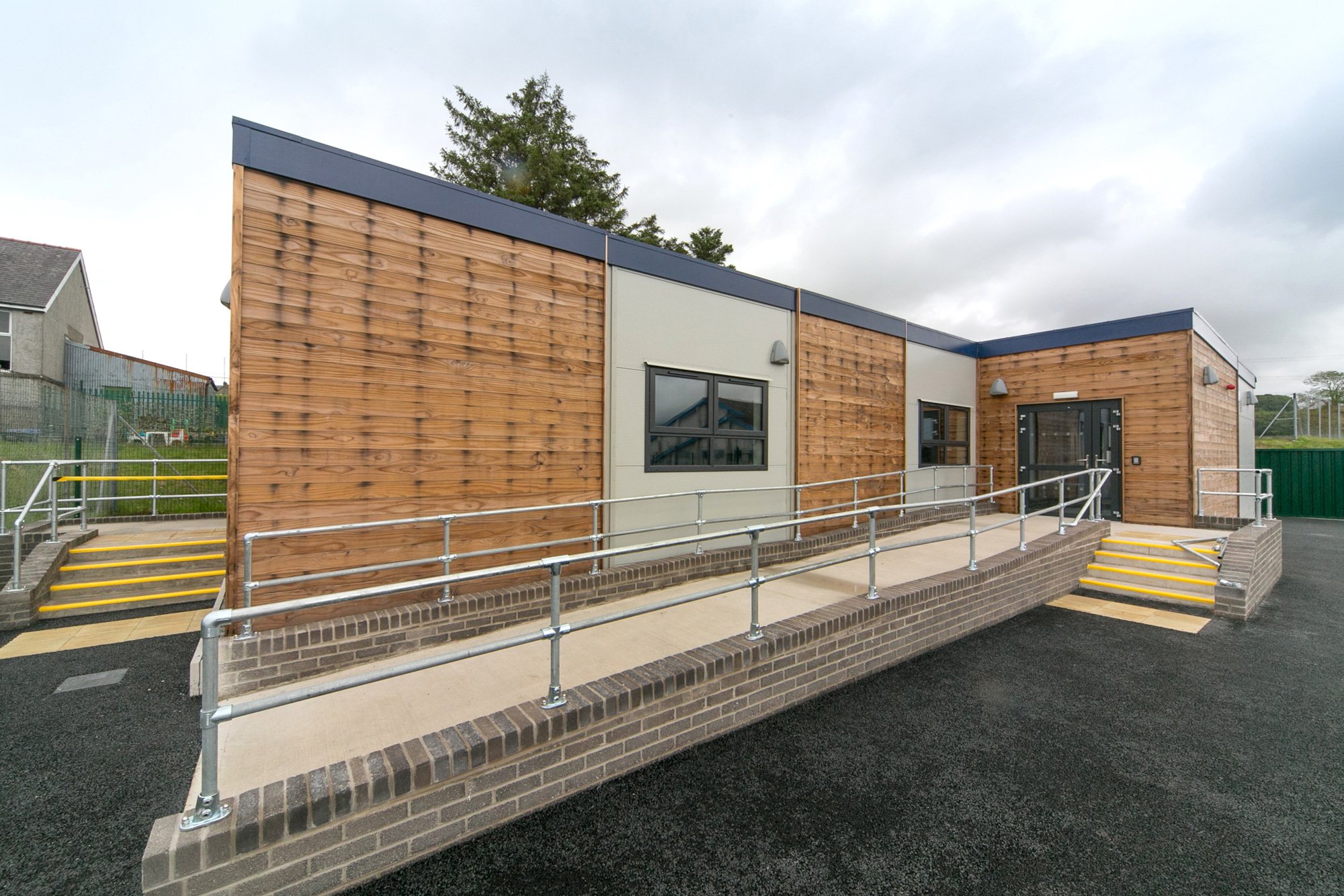 Ysgol-Bro-Lleu-1.jpg