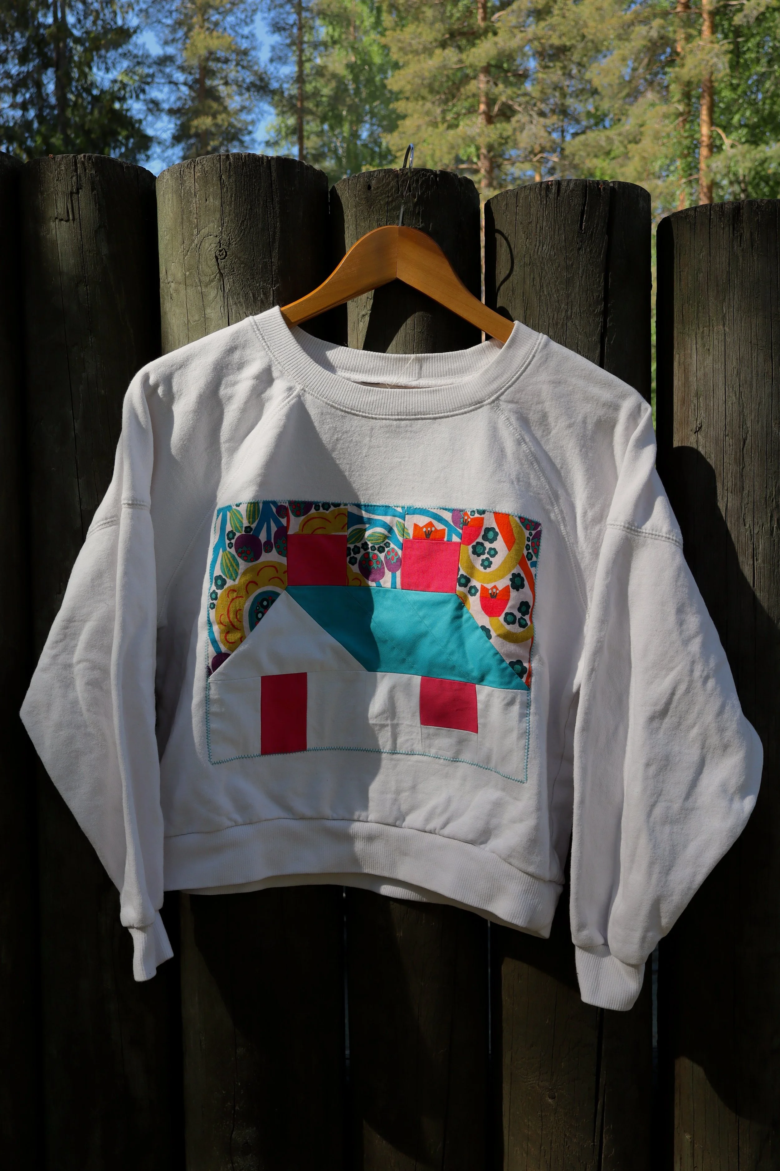 WT_house_sweater01.JPG