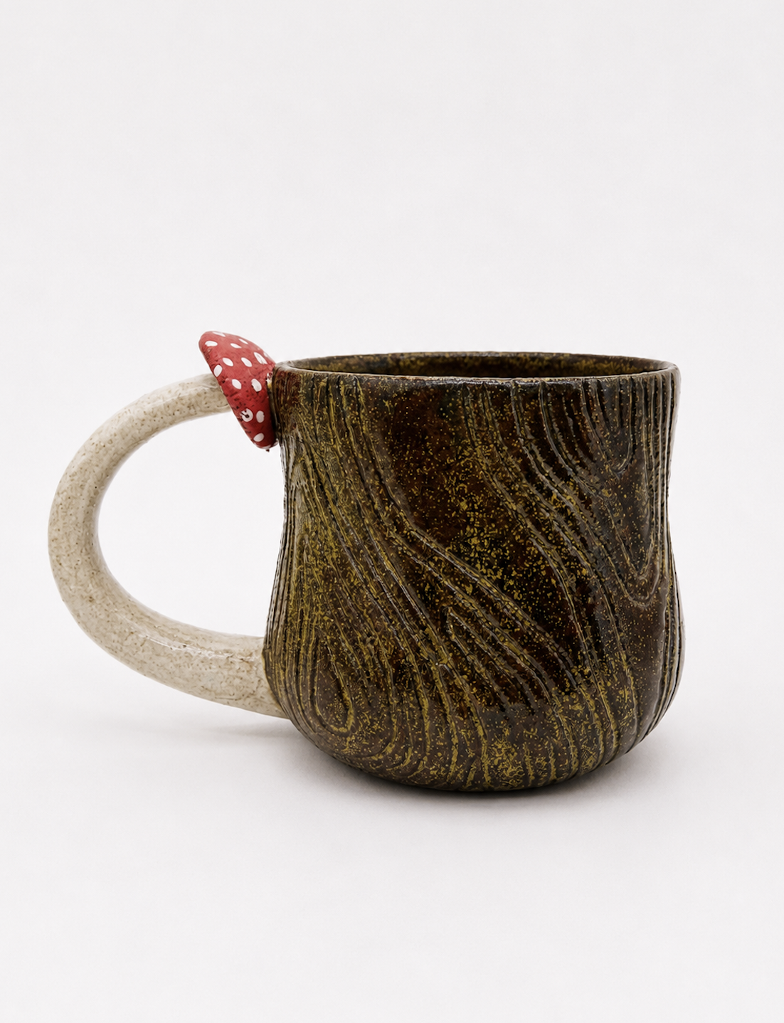 mushroom detail mug 3a.png