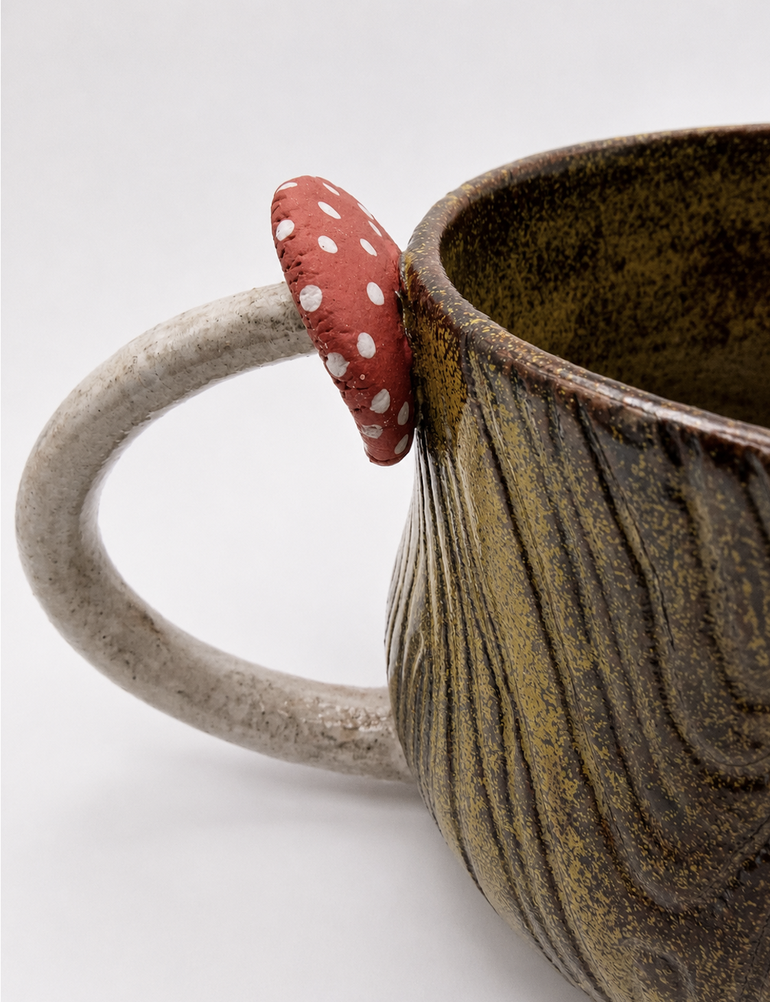 mushroom detail mug 4b.png