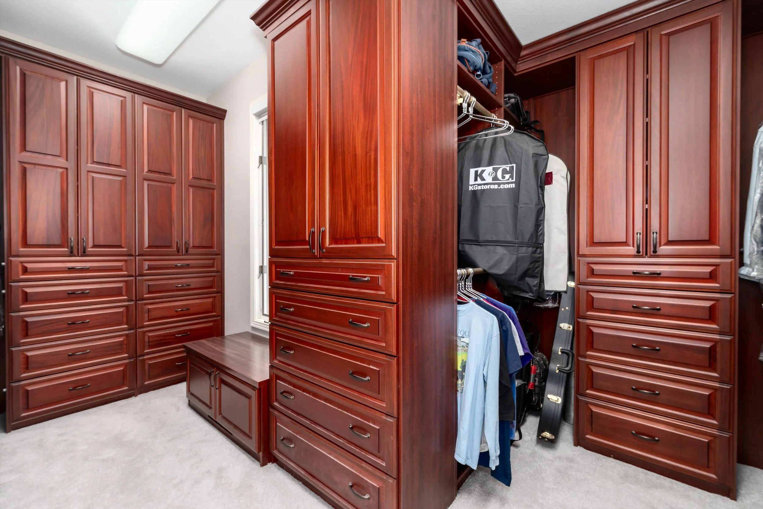 48-Primary Closet.jpg