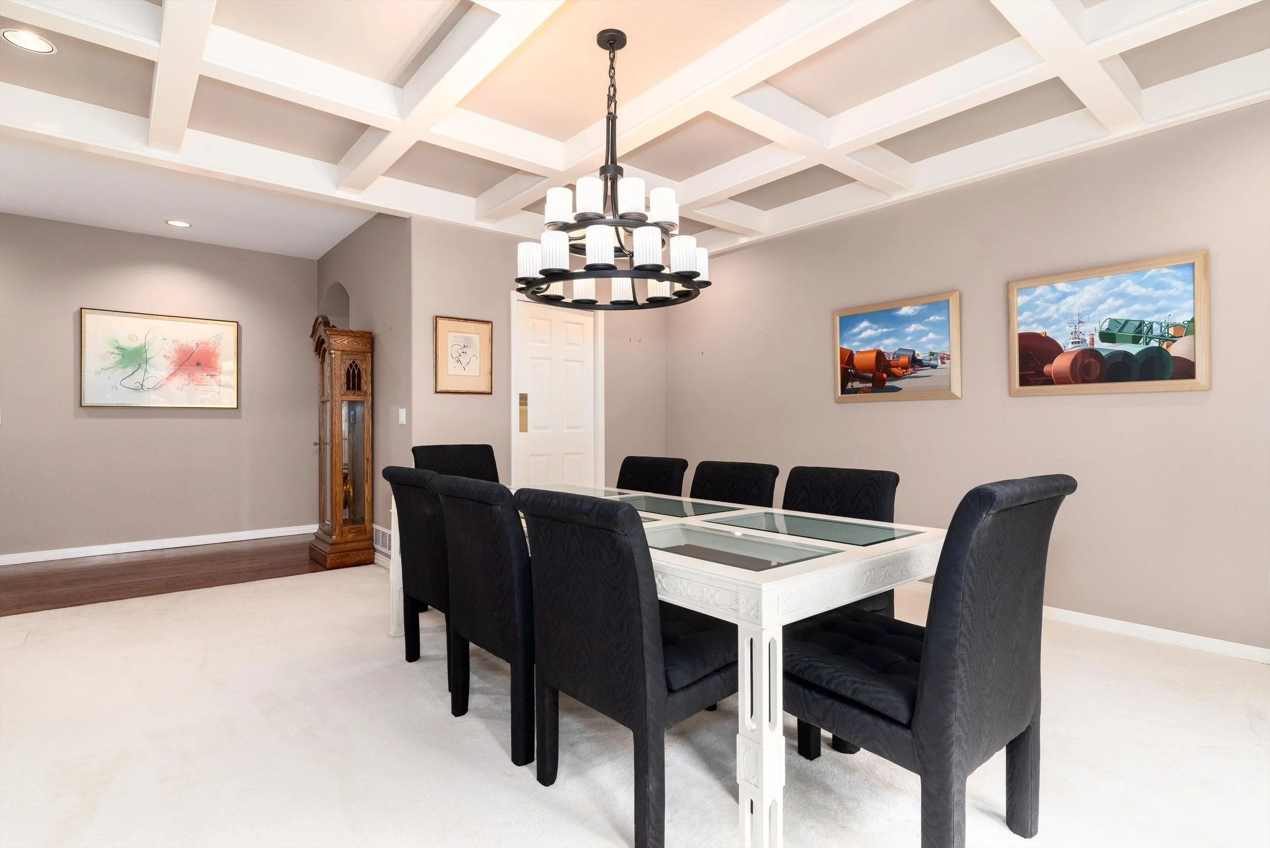 17-Dining Room.jpg