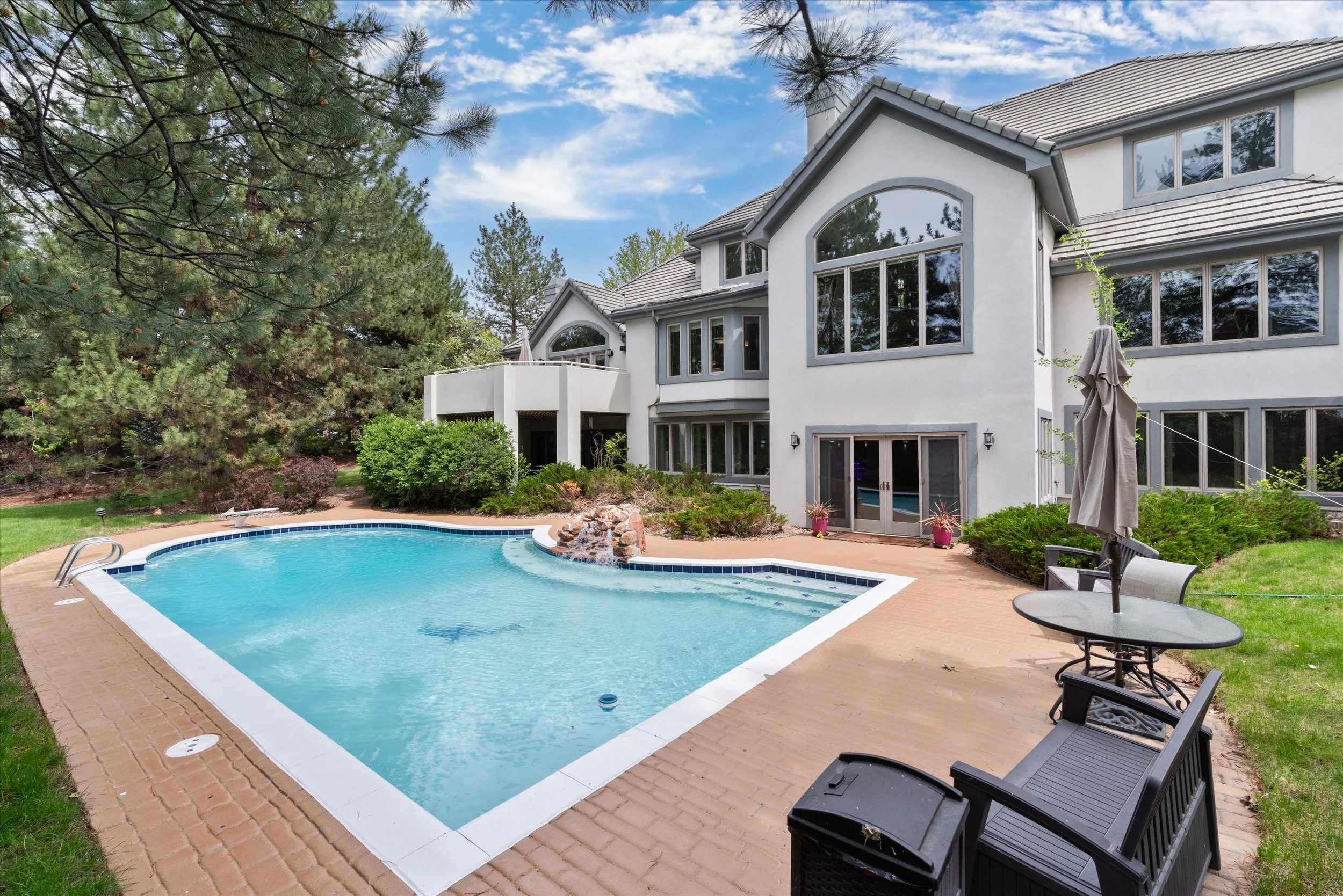 82-Back of Home.jpg