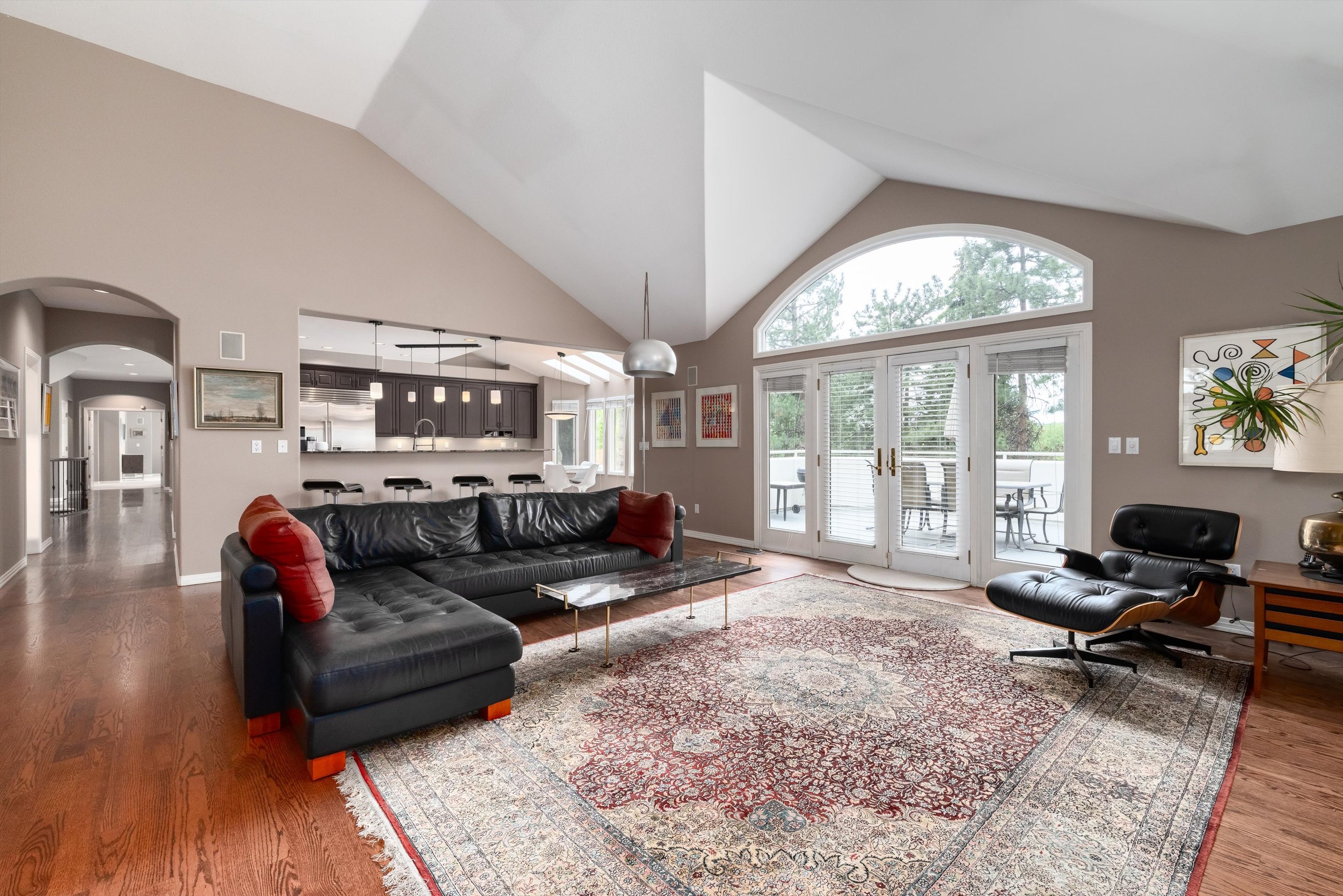 36-Family Room.jpg