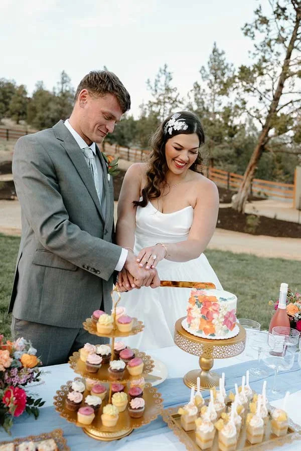 small-wedding-venue-bend-oregon.jpg