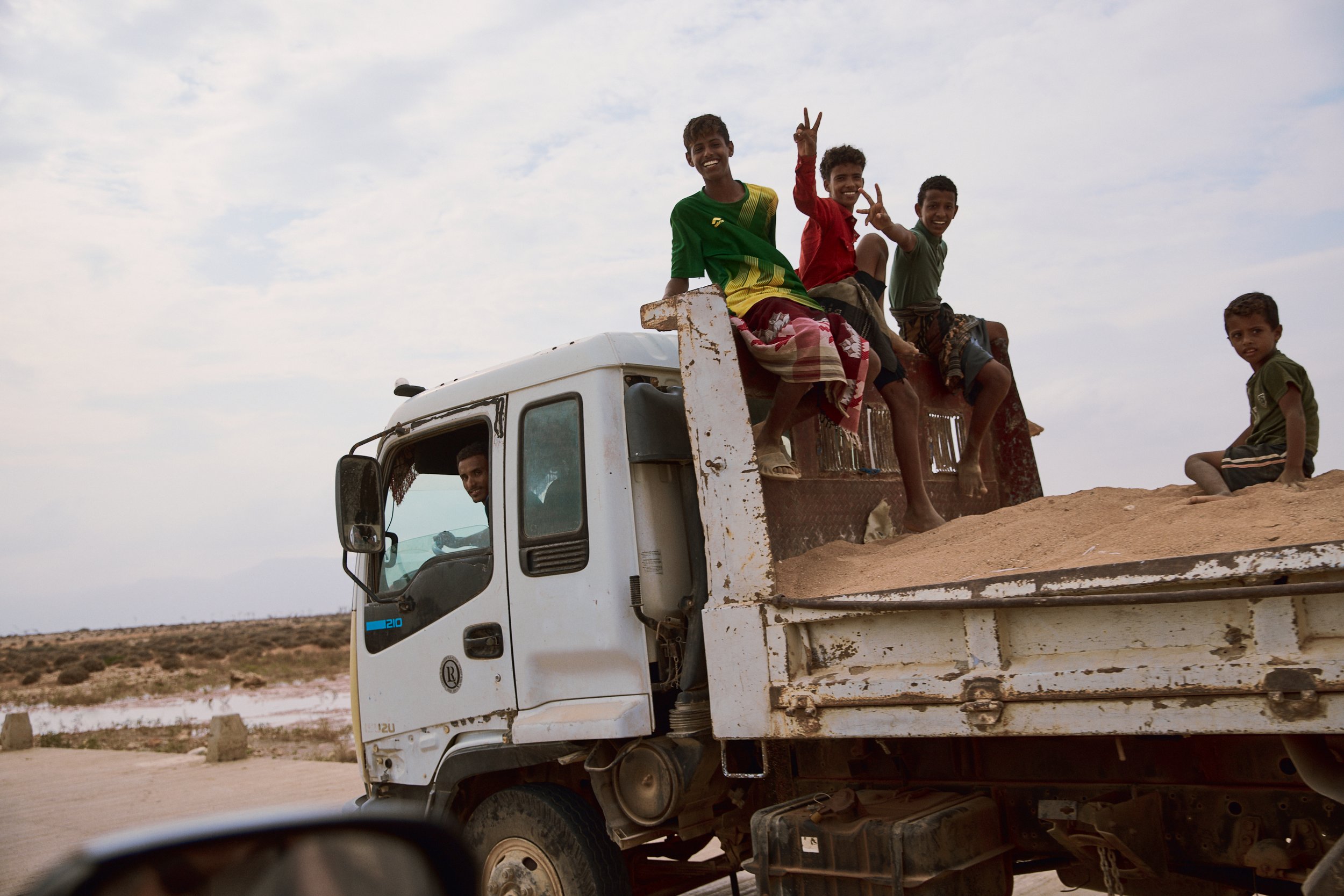 Friendly faces outside of Hadibo - Soctra