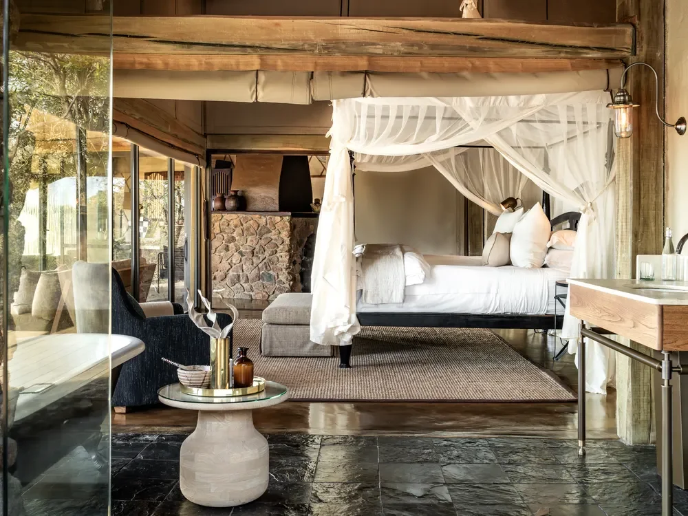 singita-ebony-villa-main-suite.webp
