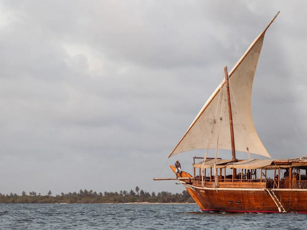 bush-and-beyond-naisabah-dhow-lamu-a07.webp