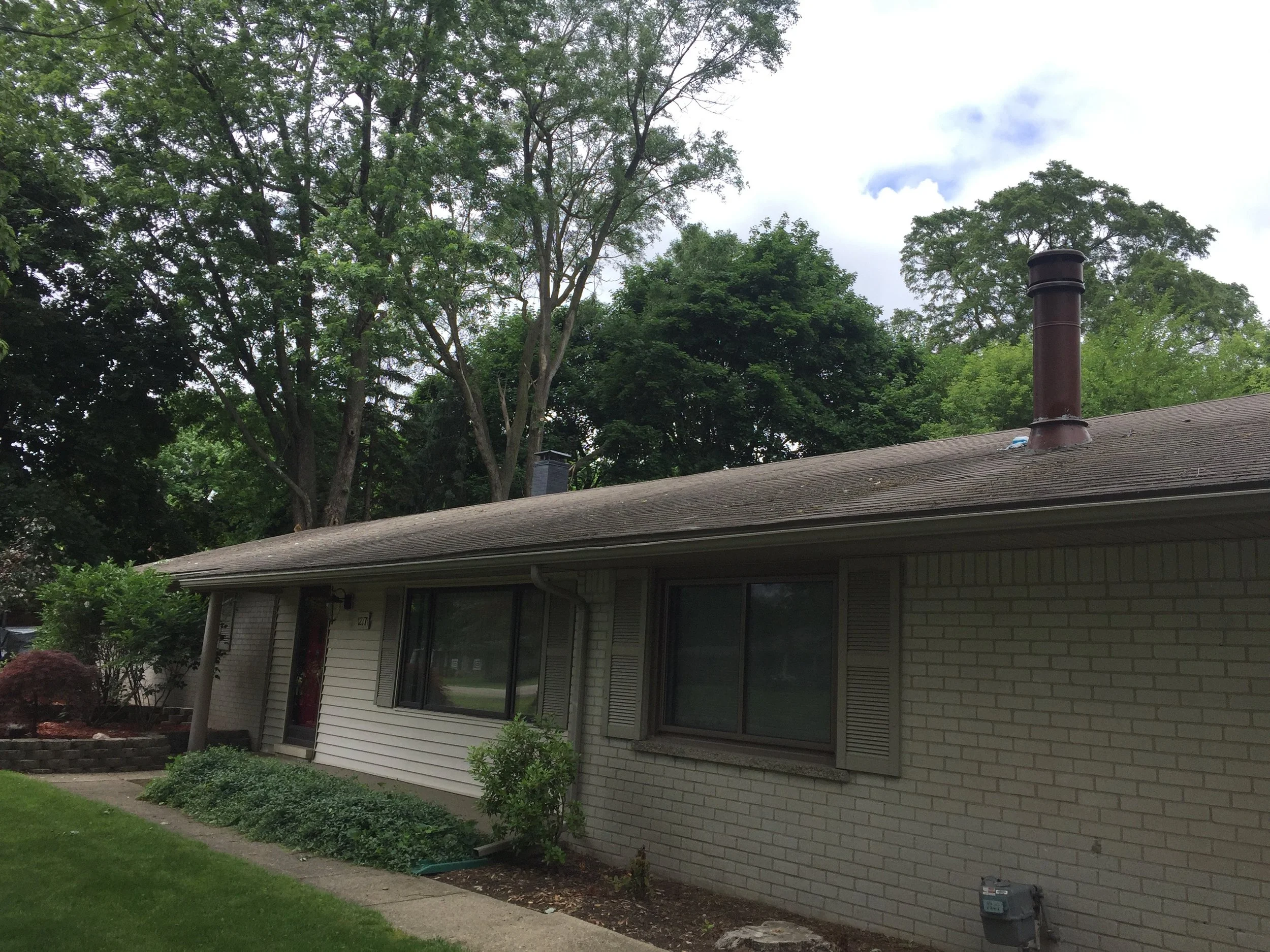 Roof replacement project before in Bloomfield Hills Michigan