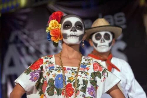 Paseo animas: Day of the Dead Yucatan Mexico