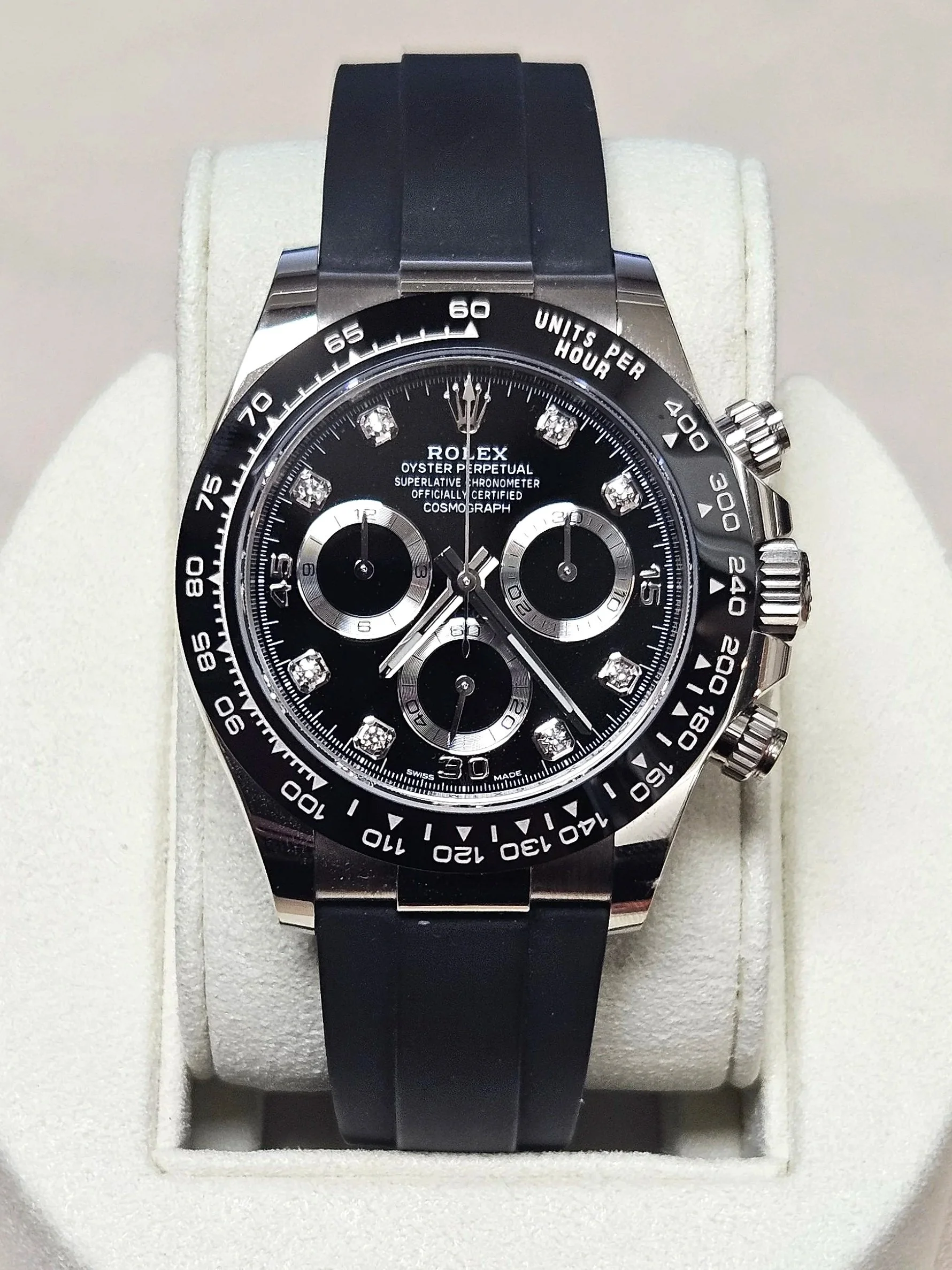 2023 Rolex Daytona 40 — 18K Yellow Gold, Oysterflex Bracelet Price: $48,000 Condition: New — never worn Includes: Full set (box and papers) Warranty: 1-year warranty