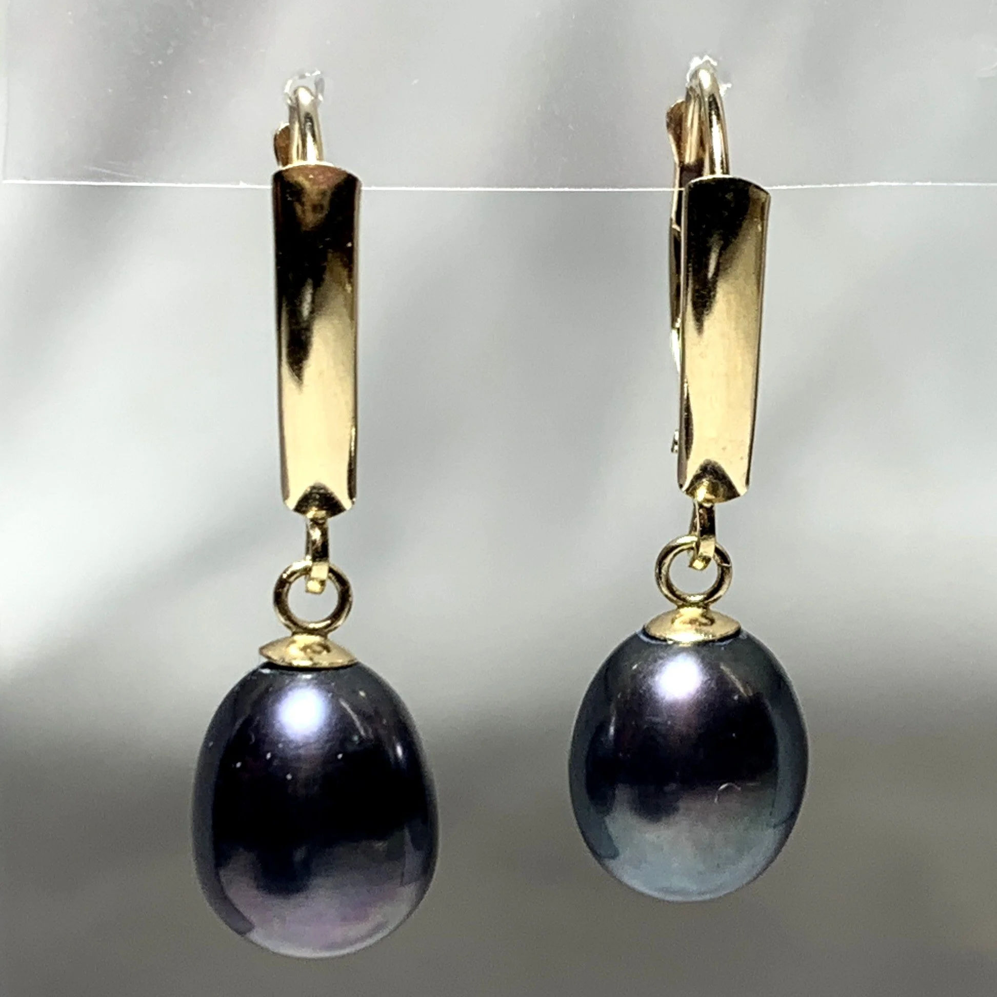 14k Gold Black Oval Freshwater Pearl Earrings