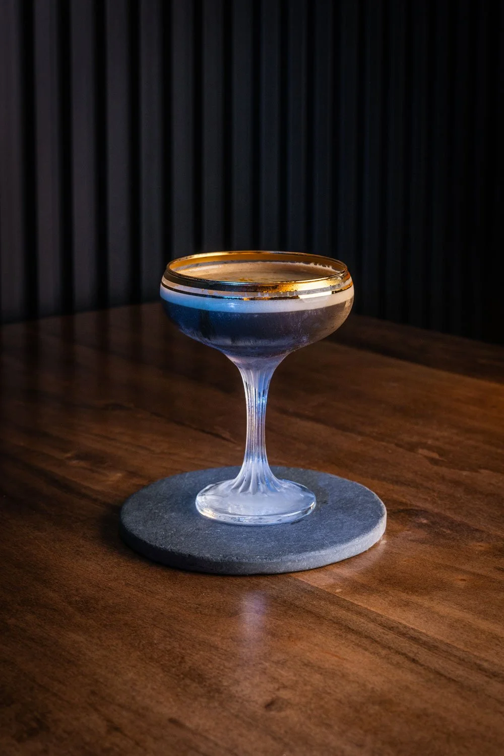 RHYTHM OF THE NIGHT |
OYO barrel aged honey and vanilla
vodka, Watershed nocino*, coffee
concentrate, cinnamon-stout syrup,
orange zest