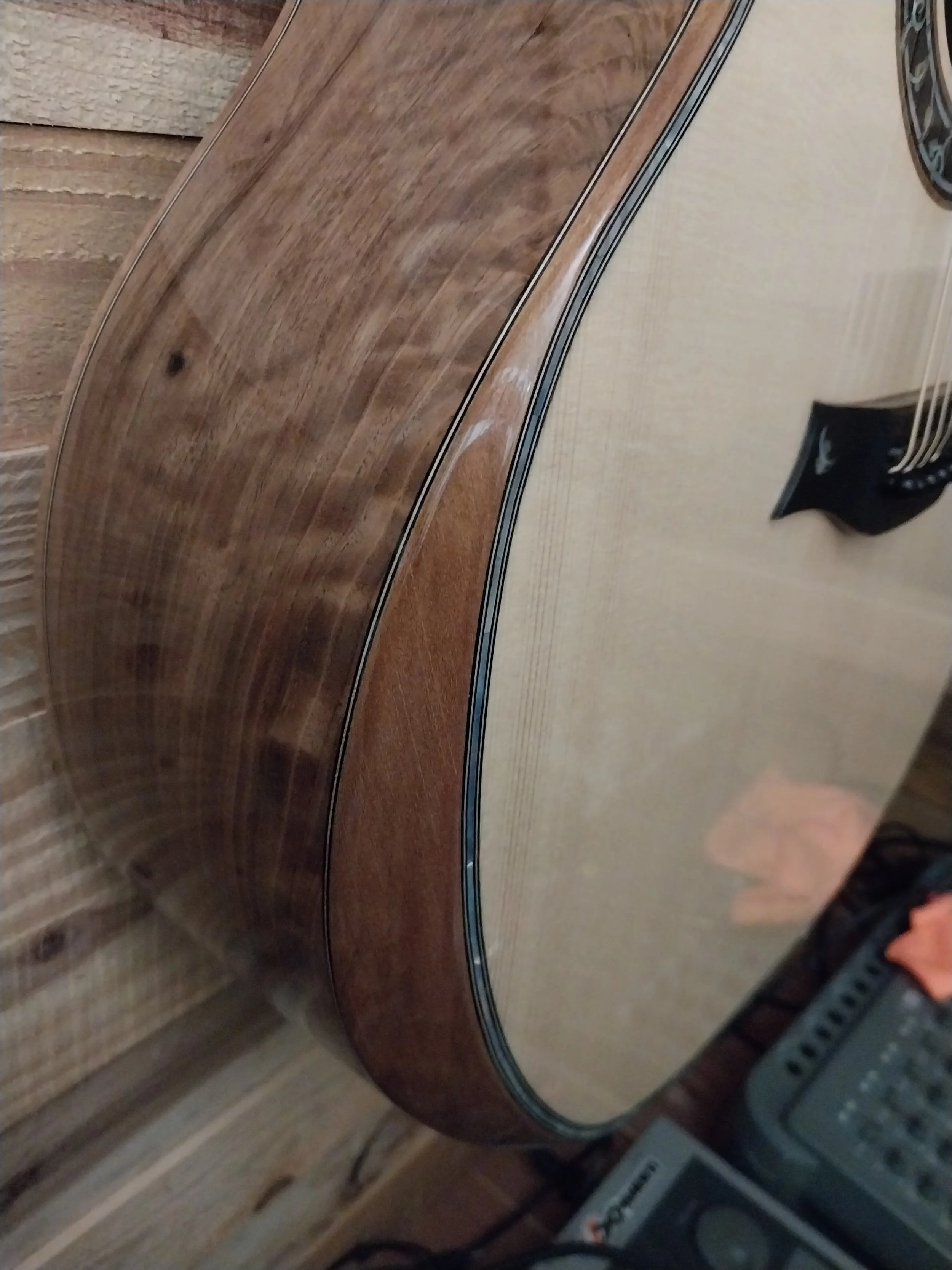 Custom Arm Bevel Detail