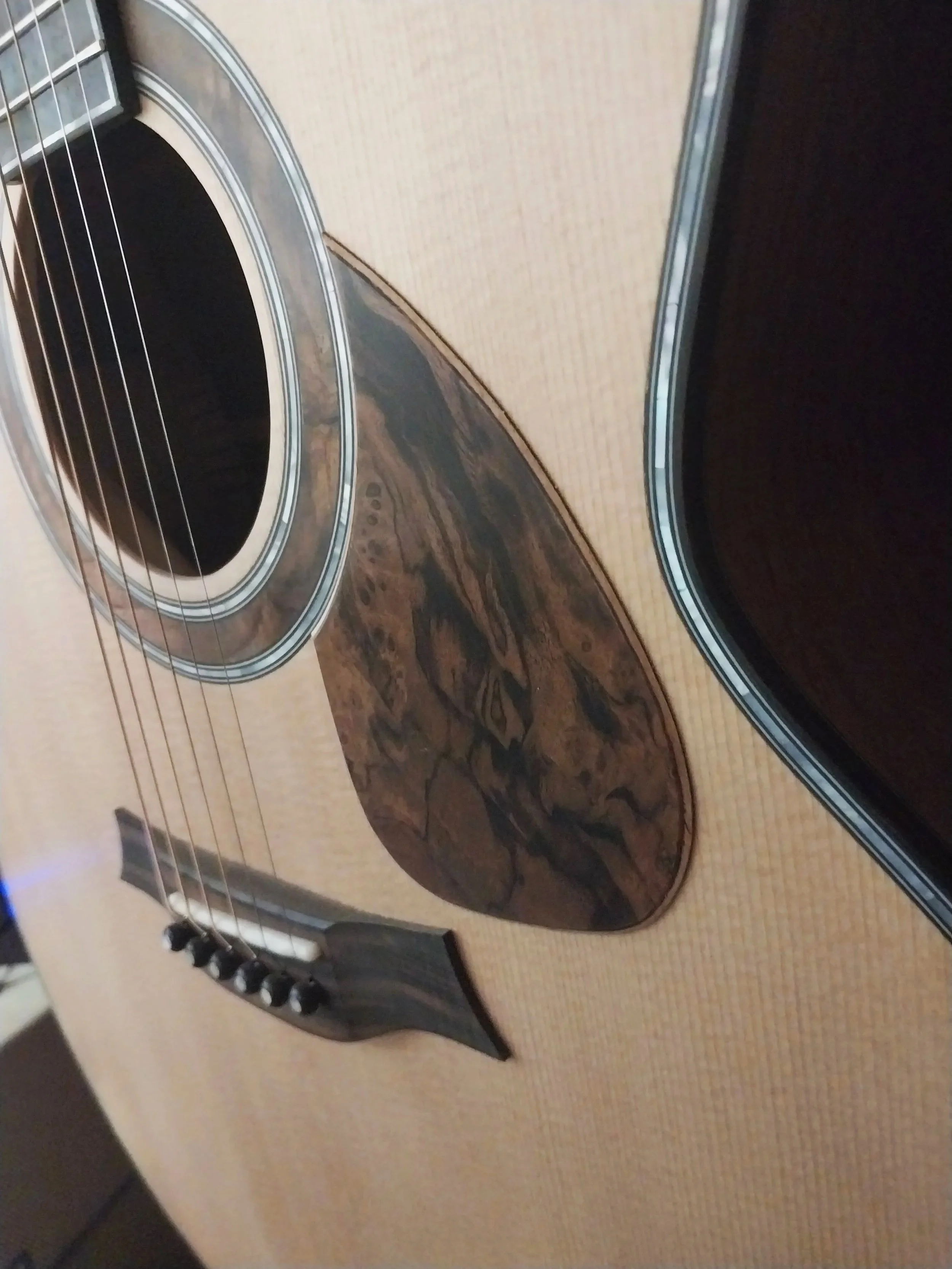 McK-55 Jumbo Guitar