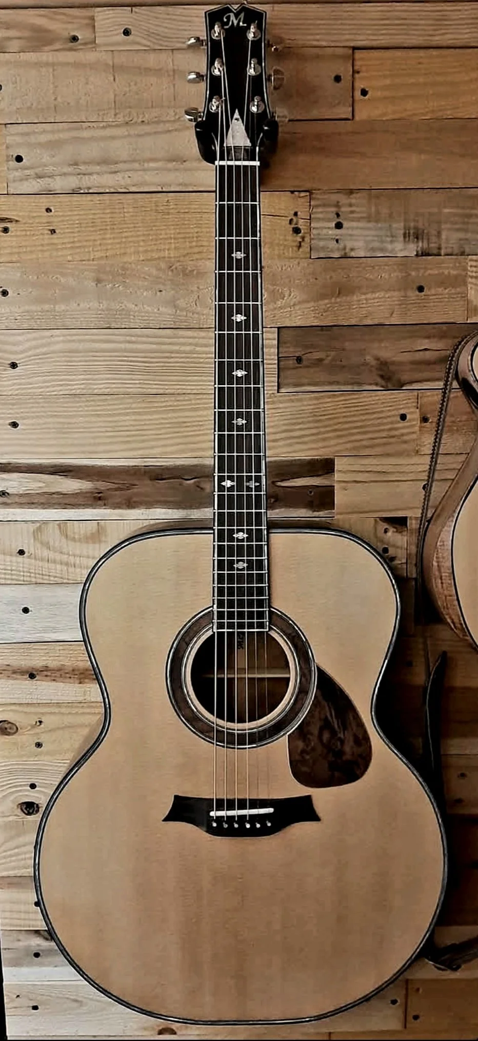 McKiddy Guitars The Big Country Baritone Jumbo Acoustic Guitar