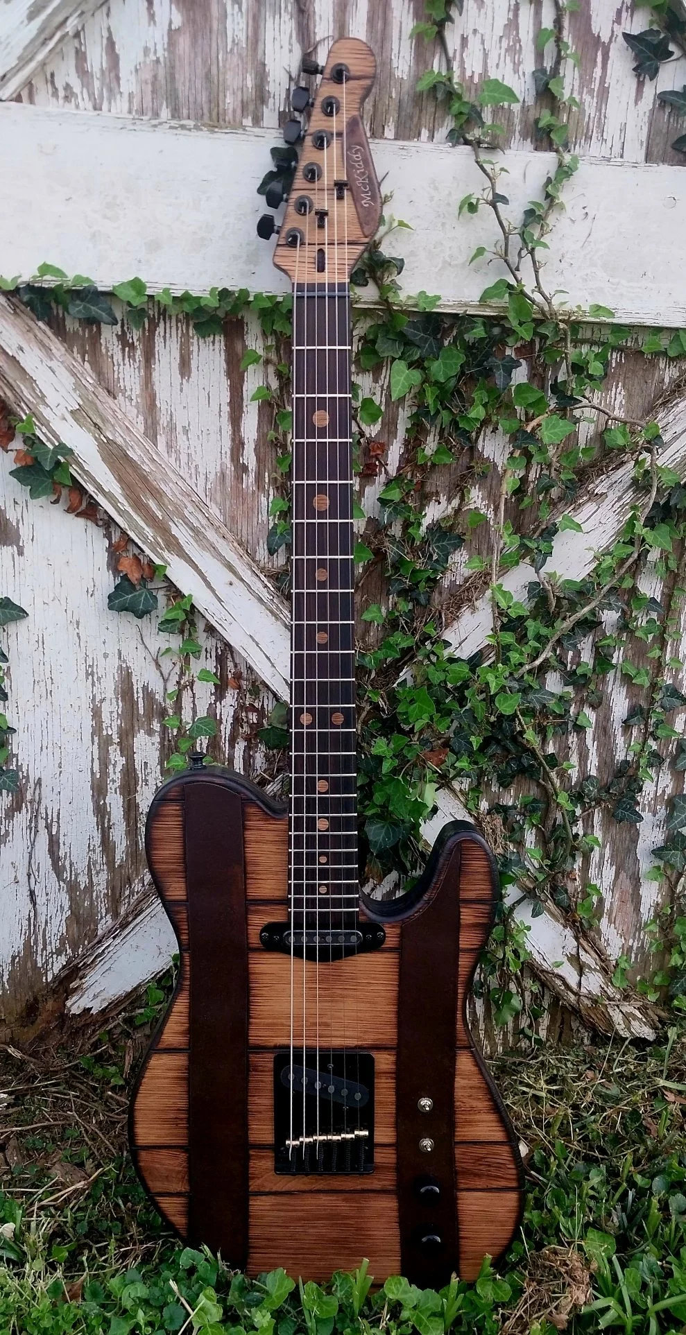 McKiddy Guitars The Sidewinder Chambered Offset T-Style Electric
