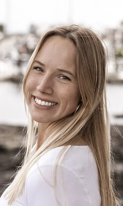 Sydney Thompson, couples therapist, relationship therapist, family counsellor, teen counselling, child therapist