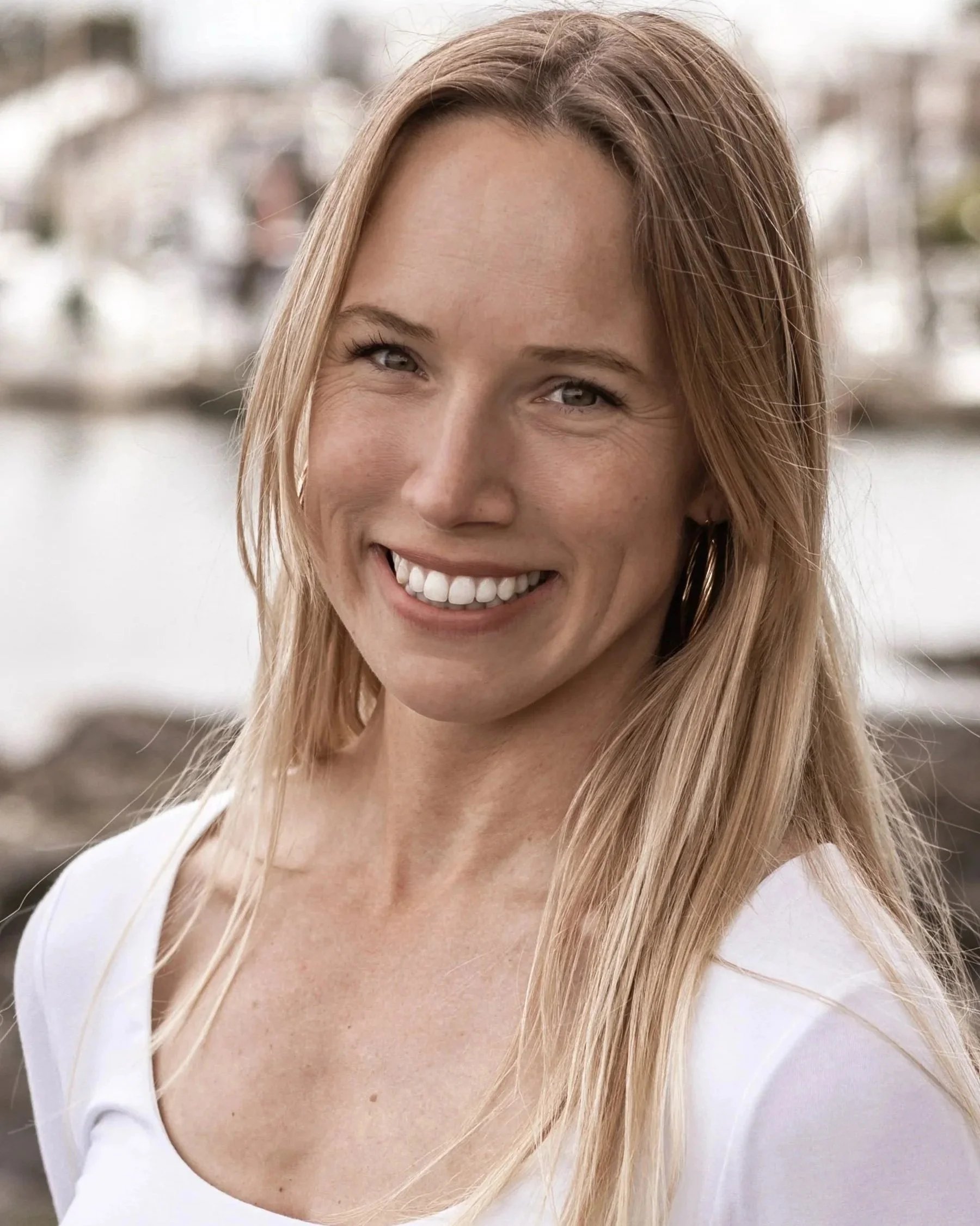 Sydney Thompson, relationship therapist and family therapist
