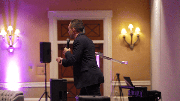 High-energy, fully-customized keynotes on resilience, change management, and leadership for Fortune 500 companies.