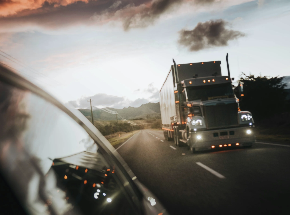Auto & Trucking