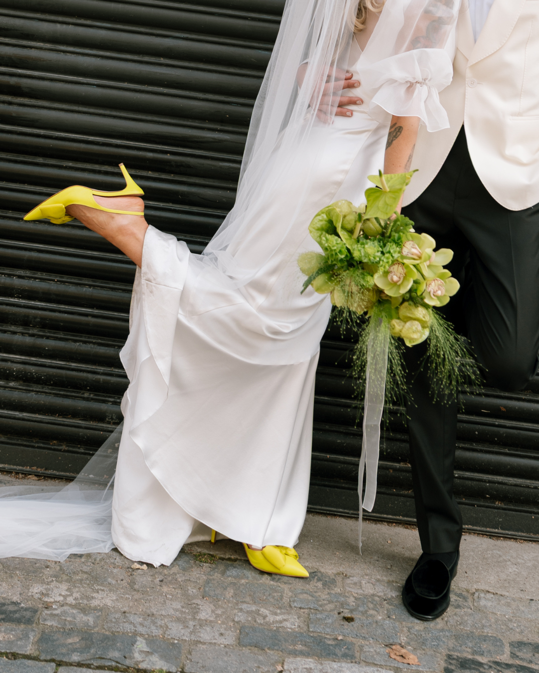 Acoustic wedding music for modern couples planning their perfect day