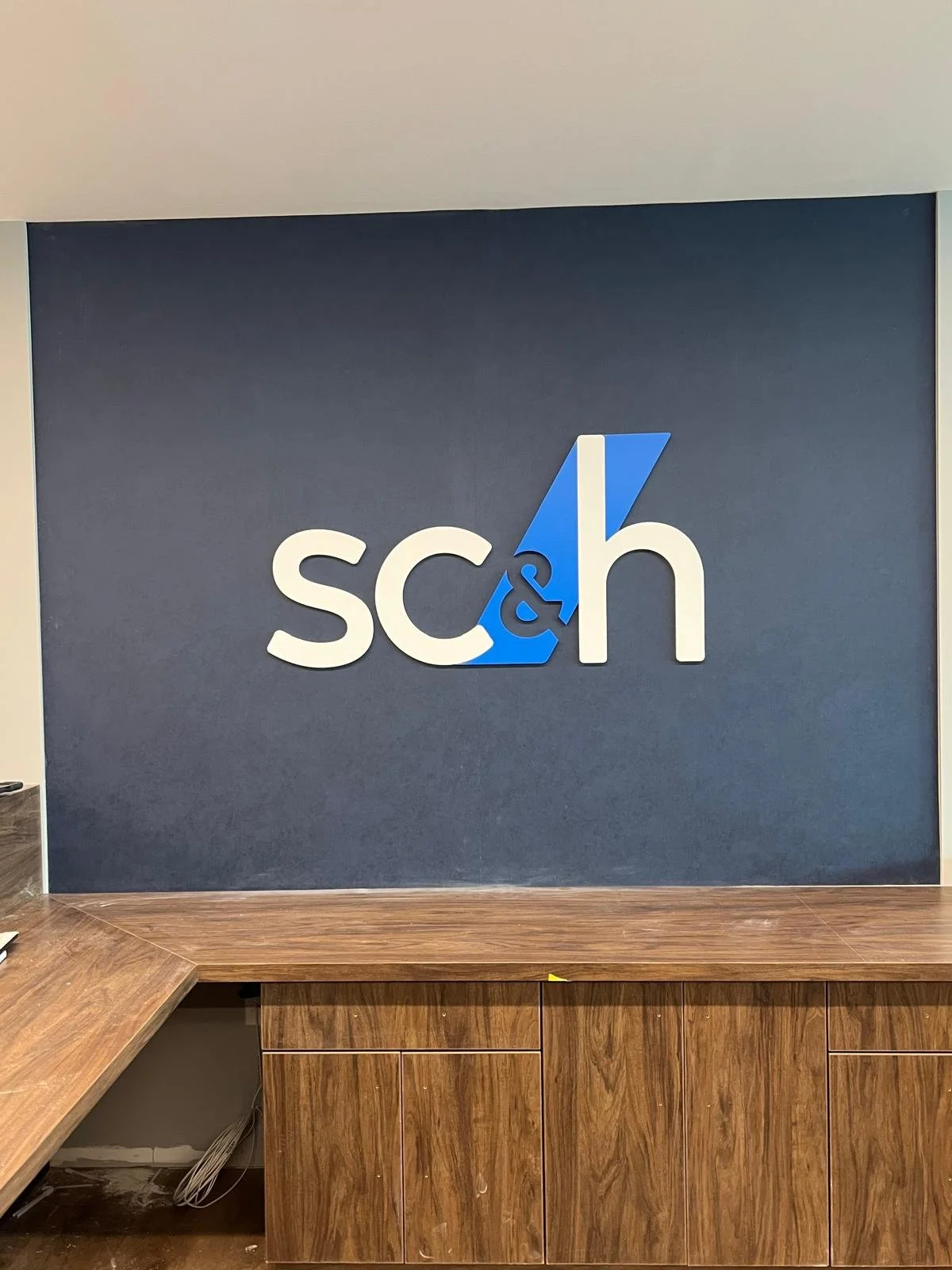 Dimensional Lettering