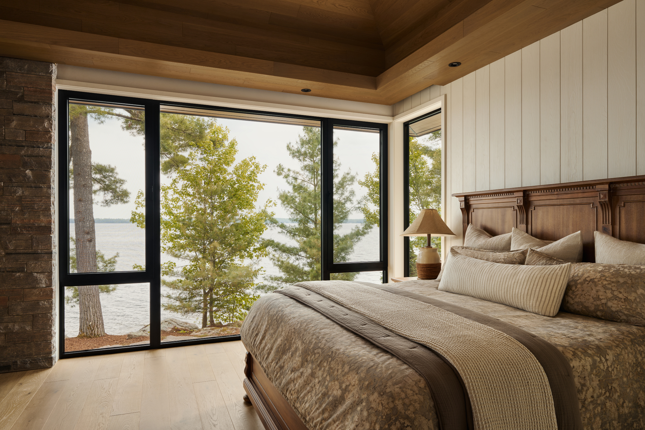 jo/ross design inc. architectural designer architect architectural design lake rosseau muskoka oak bank bedroom