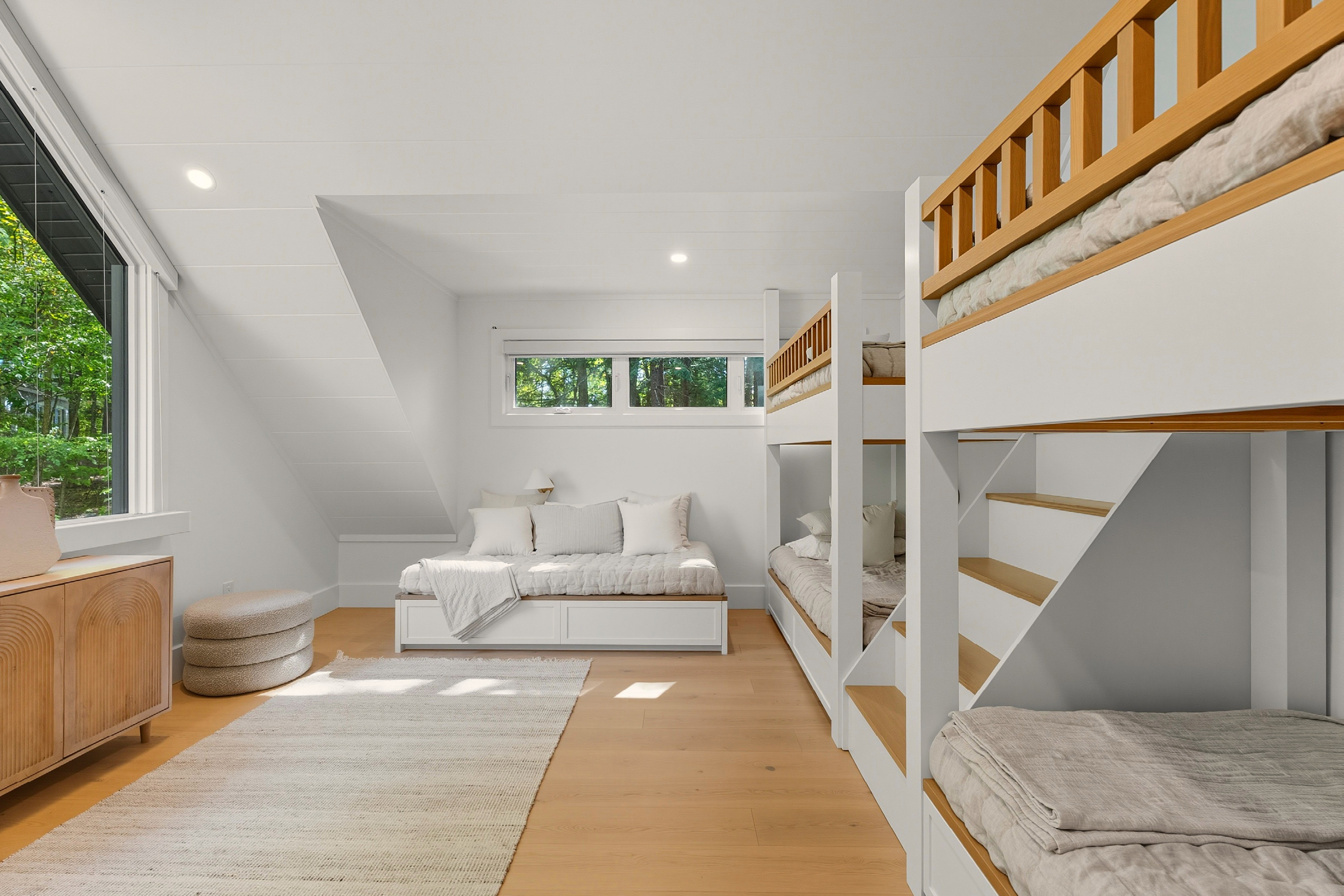 jo/ross design inc. architectural designer muskoka pine point kids room