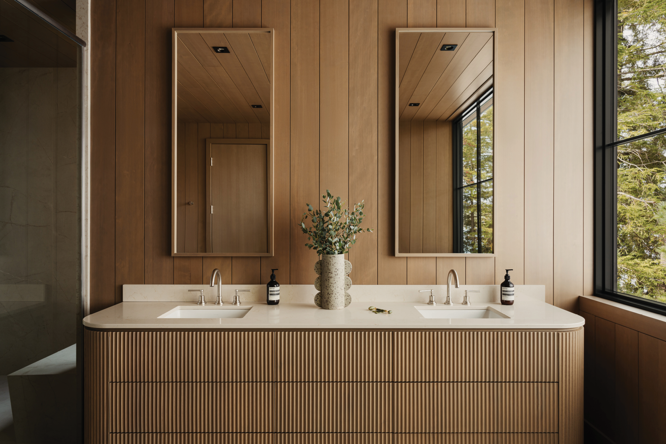 jo/ross design inc. architectural designer muskoka carrying place primary ensuite