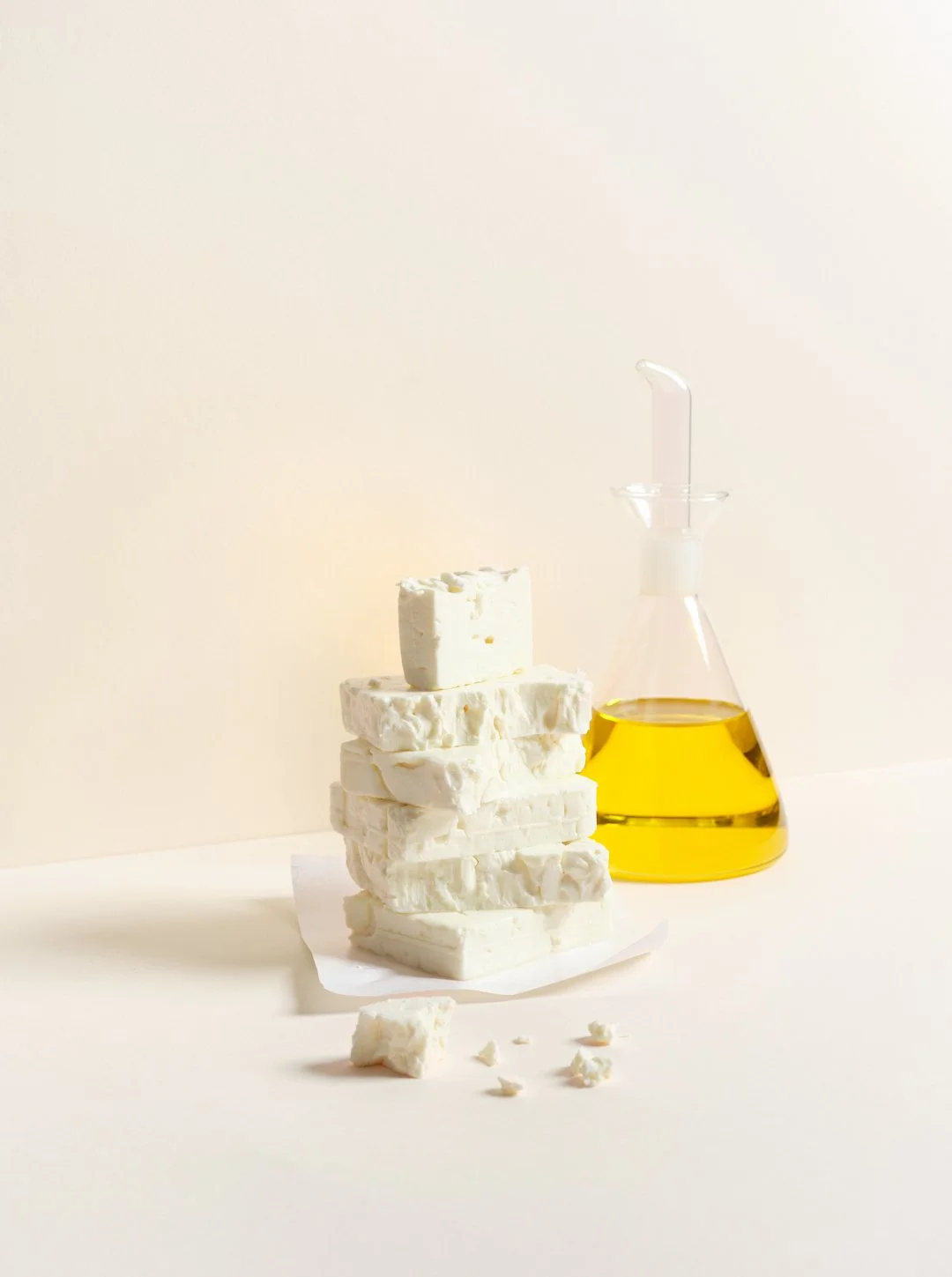 Delphine-Constantini-feta-huile-d'olive-composition-minimaliste-dubble-lamartiniere
