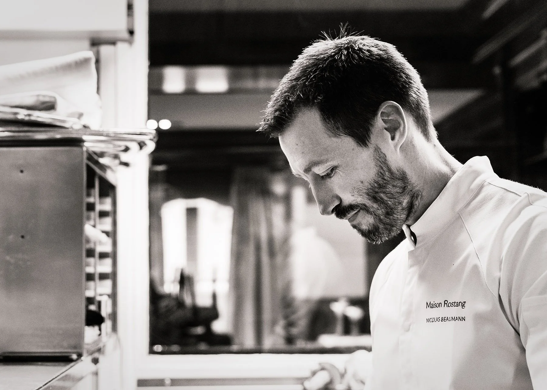 Delphine-Constantini-portrait-chef-MIchel-Rostang-etoiles-michelin-noir-et-blanc-Nicolas-Baumann