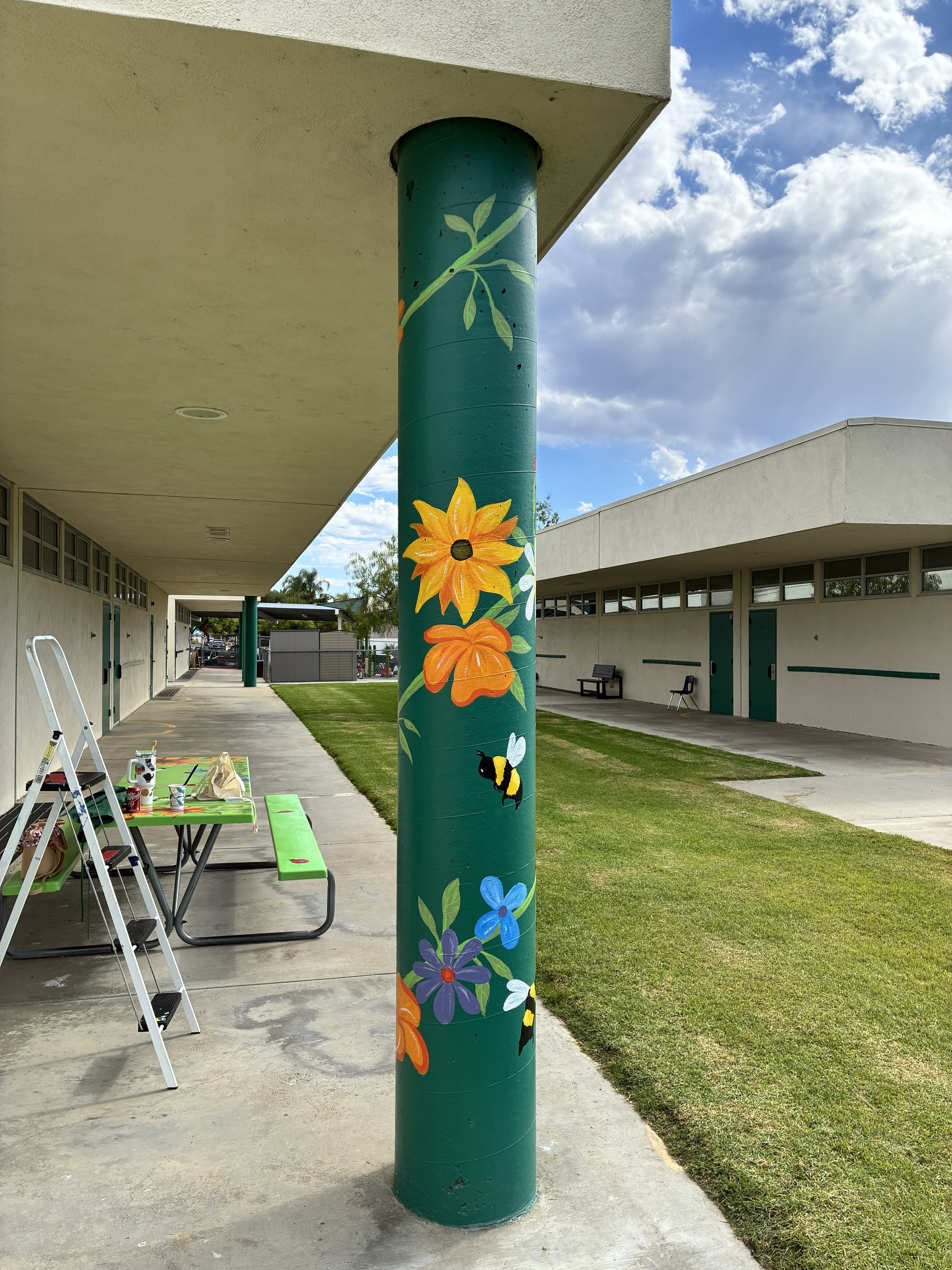 Flower pole 2.jpg