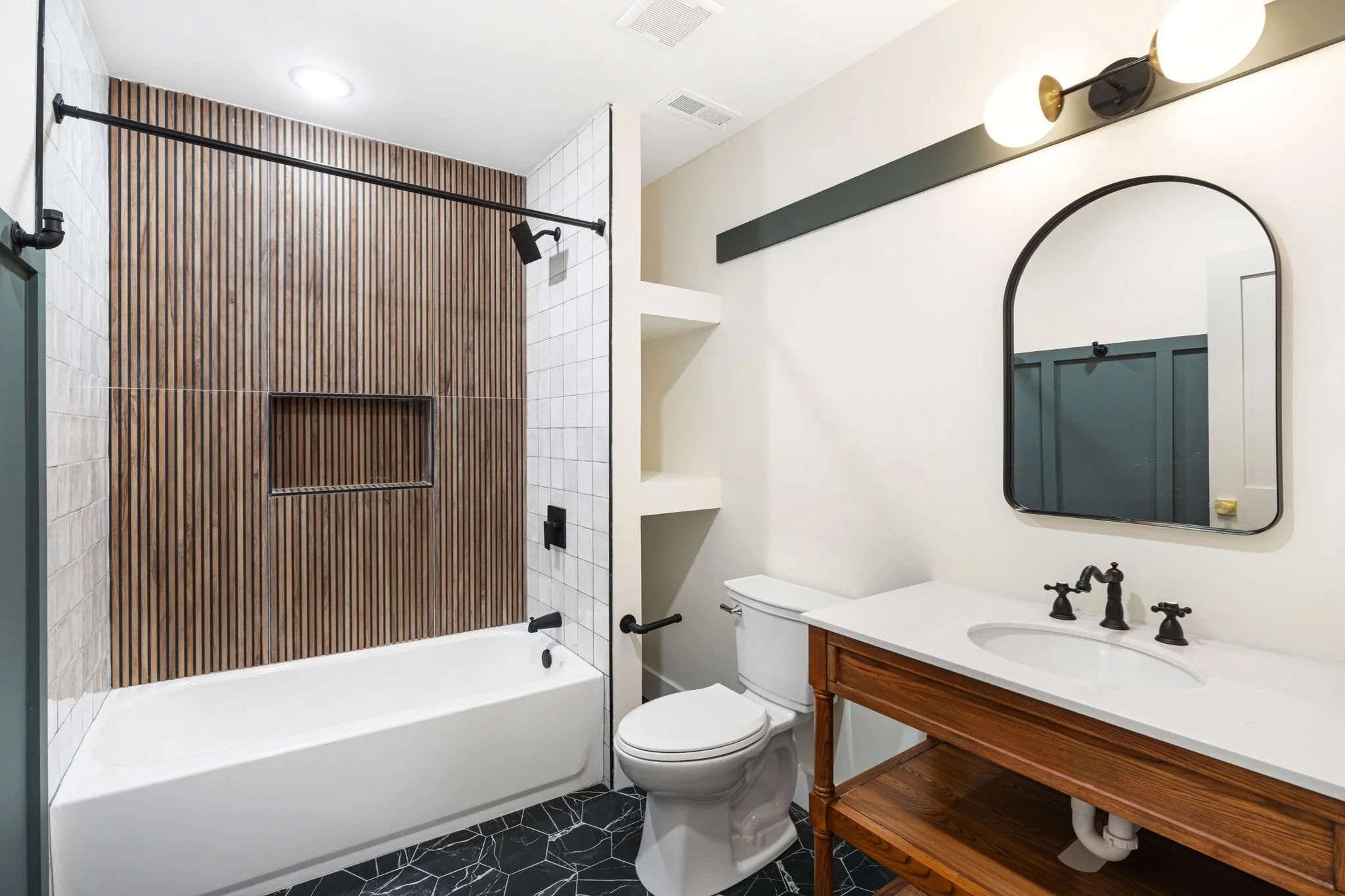 1836 Earp St-Full-12.jpg