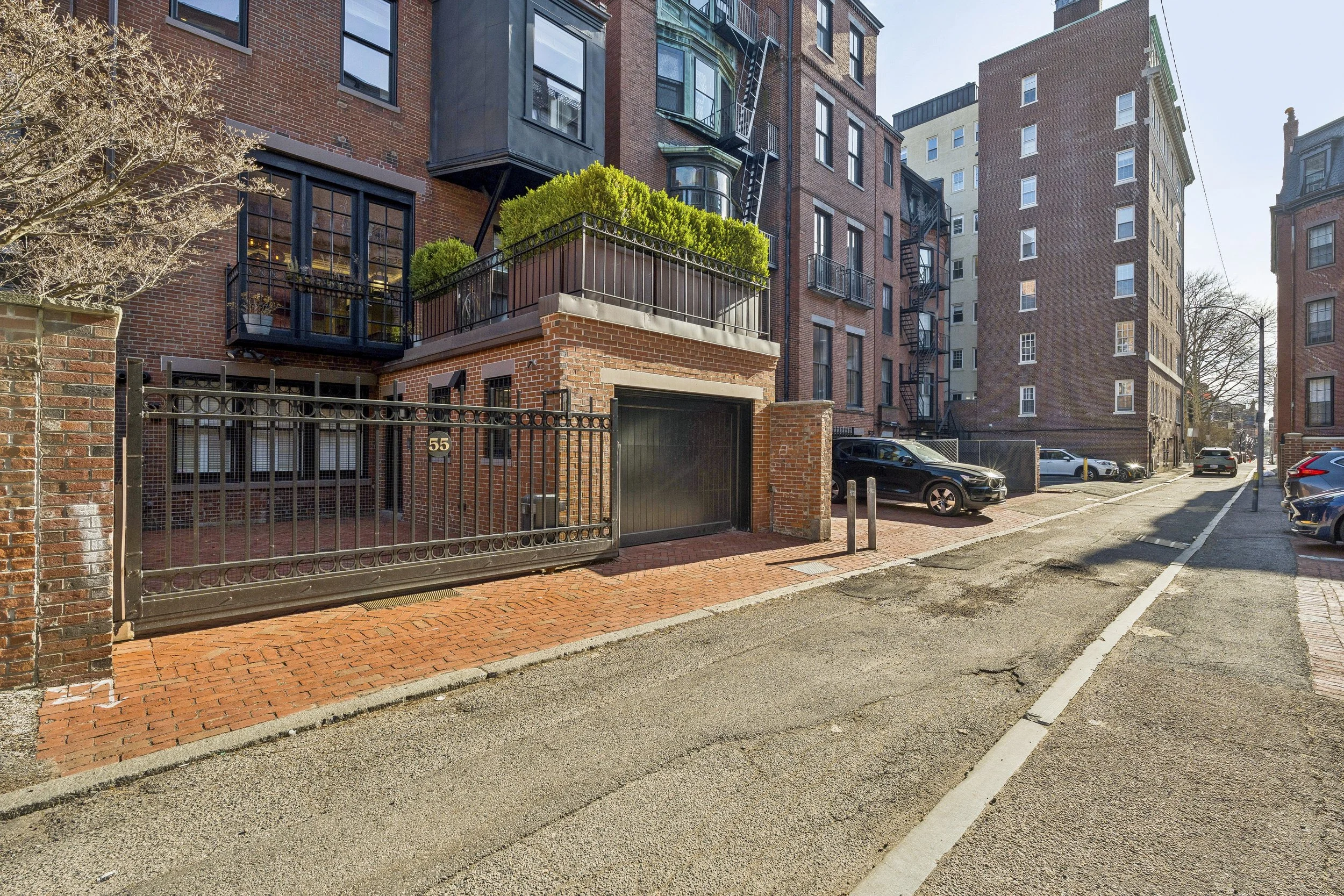 55 Commonwealth Ave Boston MA 94.jpg