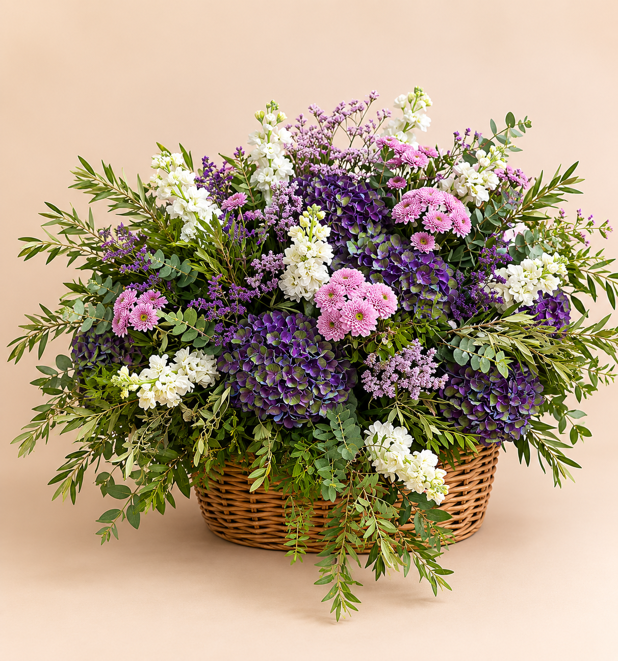 Cesto mimbre grande con hortensia verde/morada