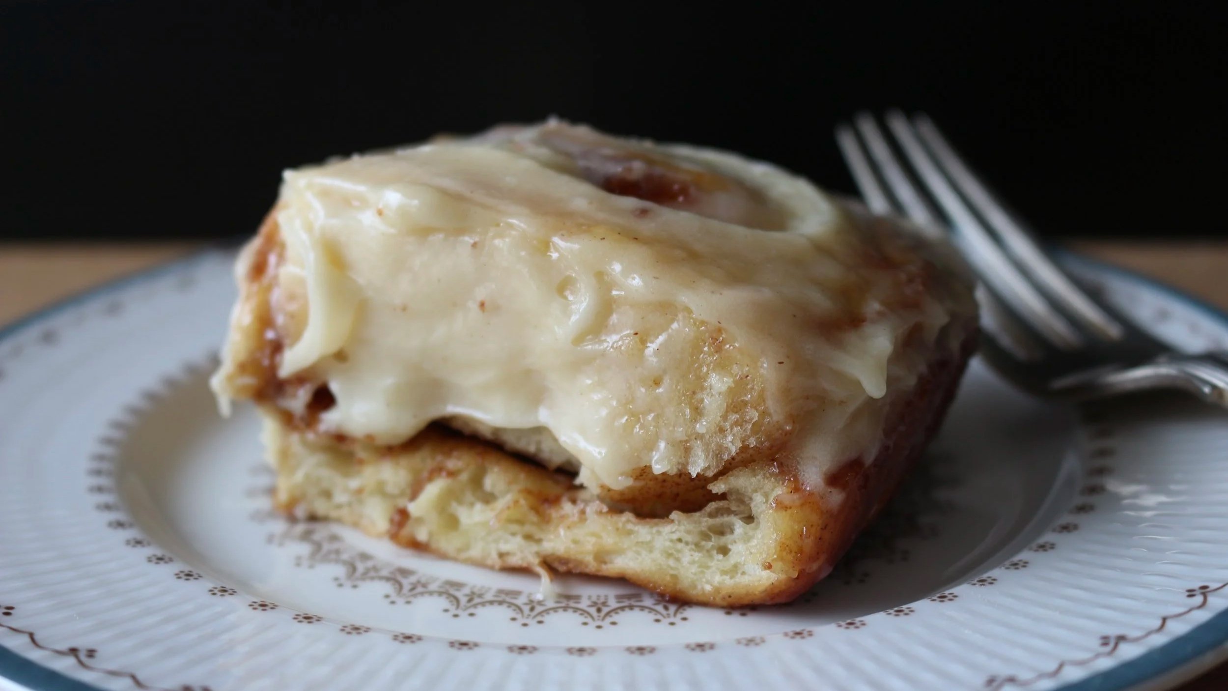 Plumpy Bakery's Buttermilk Cinnamon Roll