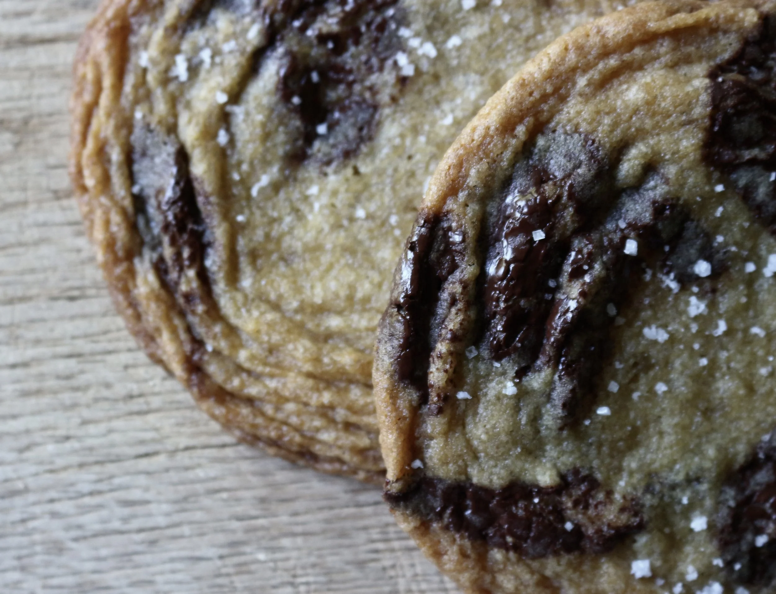 Plumpy Bakery Dark Chocolate and Sea Salt Cookie