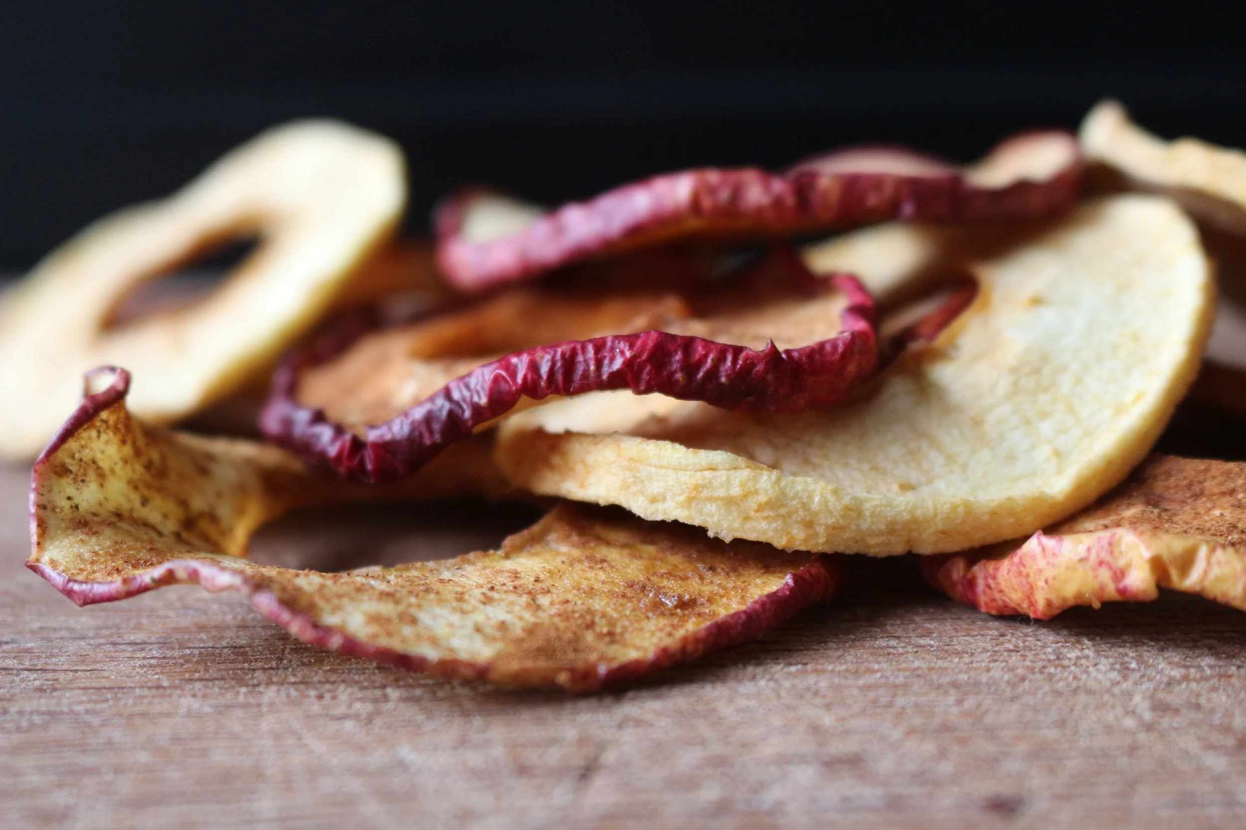 Dried apple chips