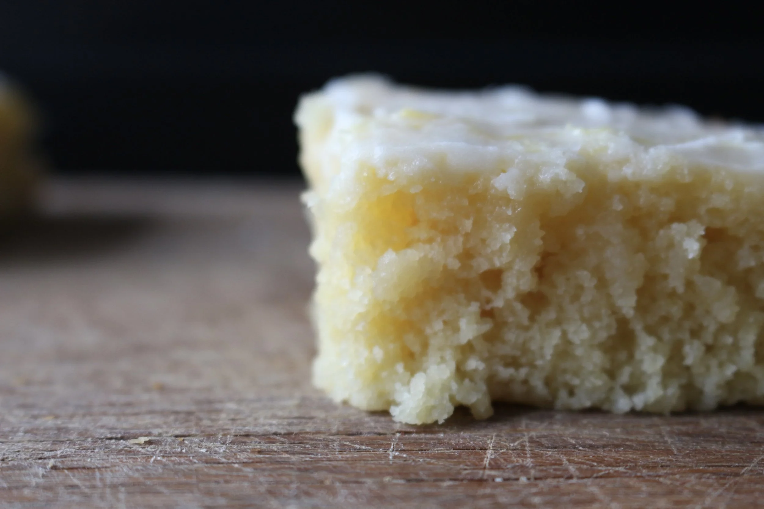 Plumpy Bakery Lemon Snacking Cake