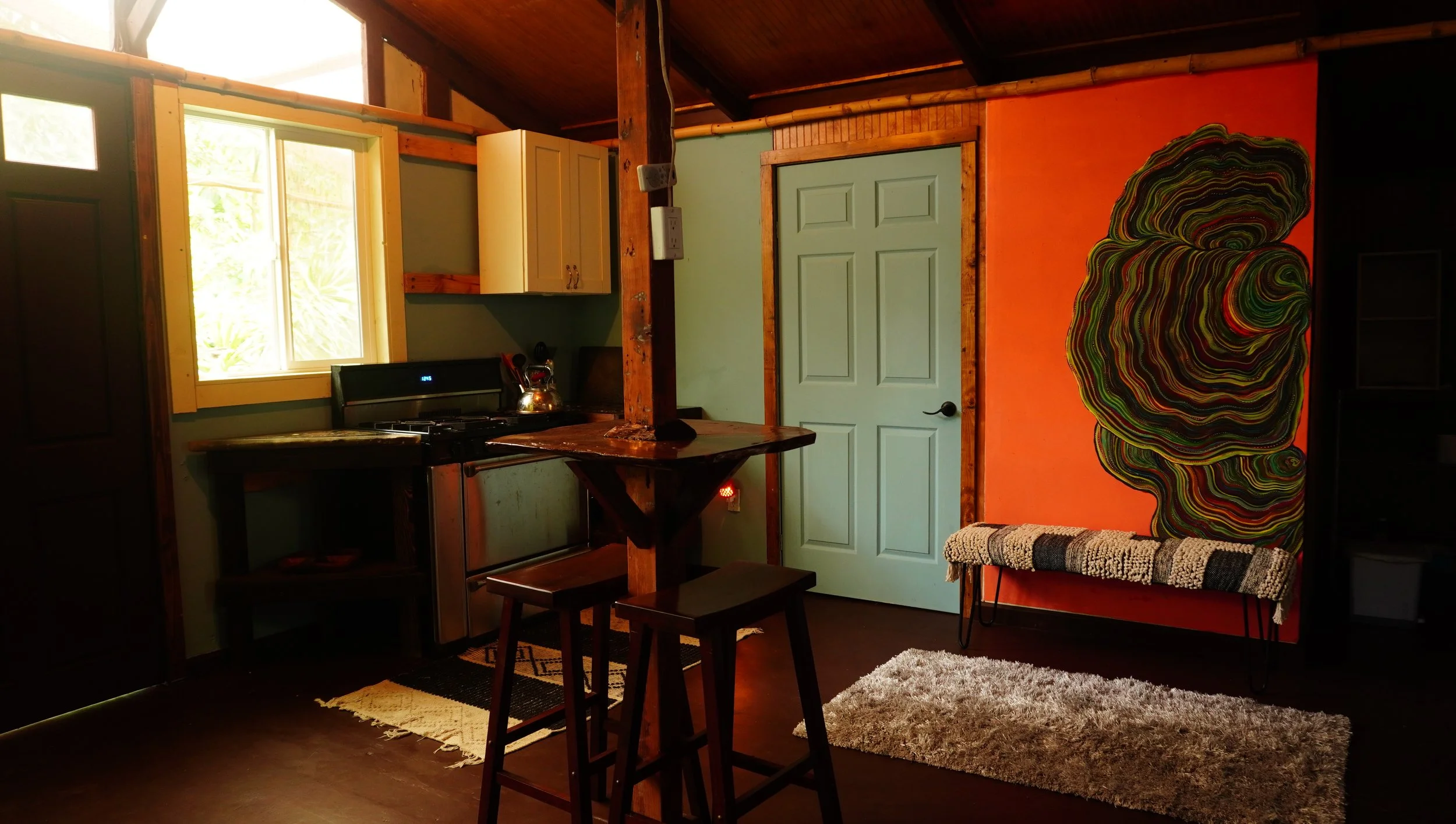 jungleliving2.JPG