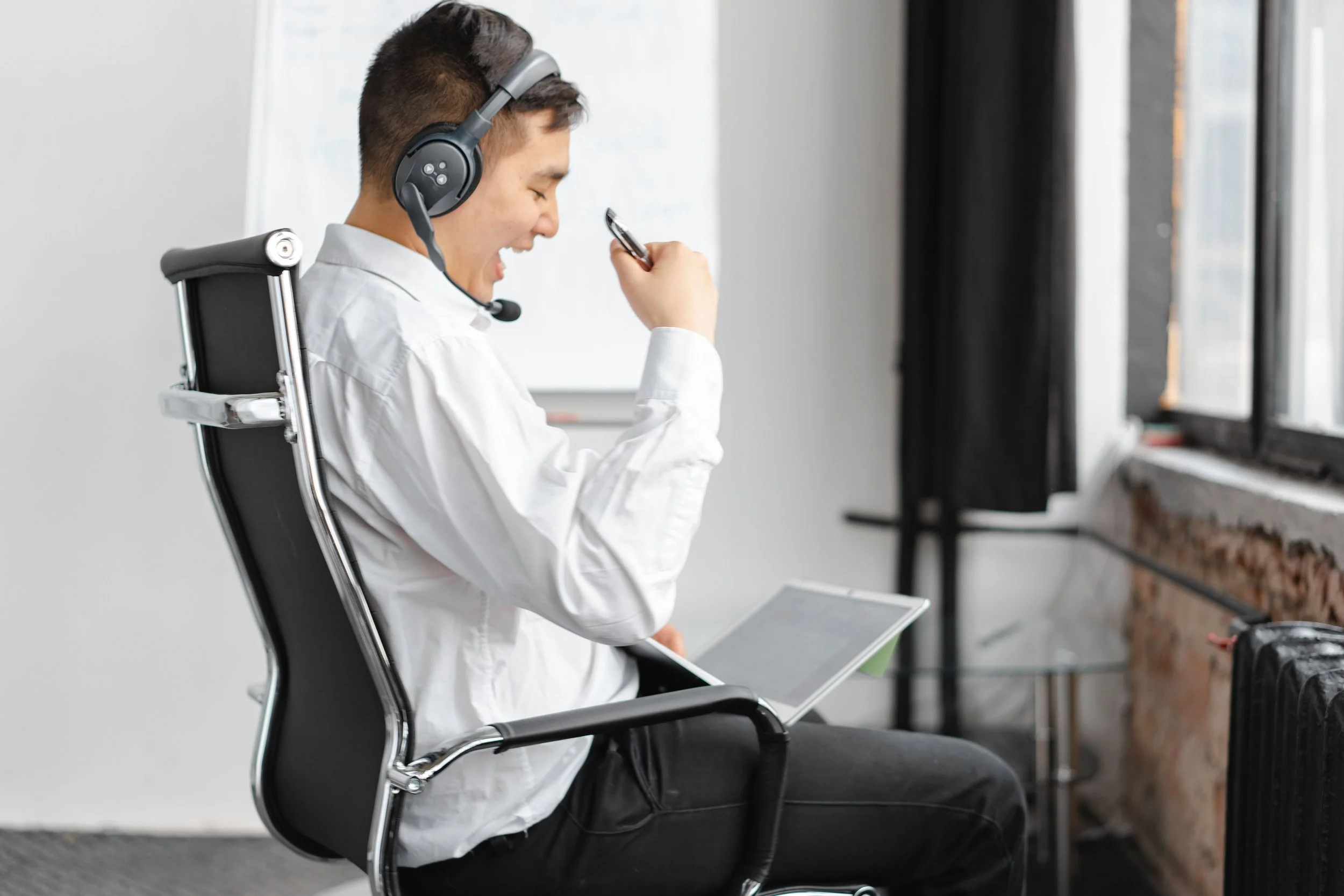 What to Expect During an On-Site Chair Massage Visit