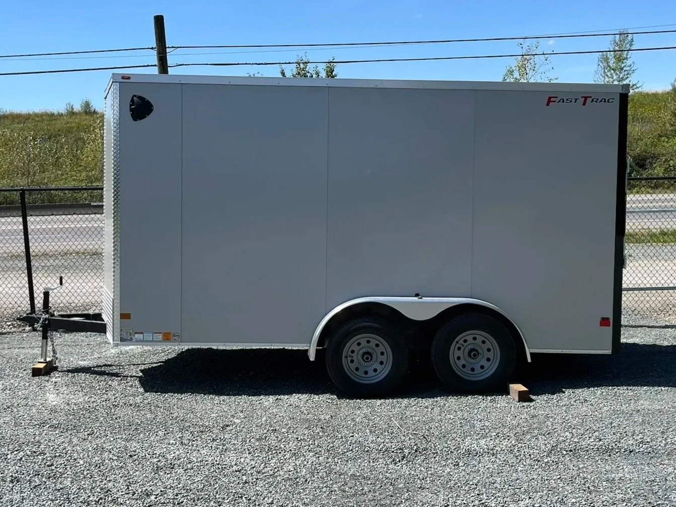 Wells Cargo FastTrac 8.6 × 18 Deluxe Enclosed Cargo Trailer